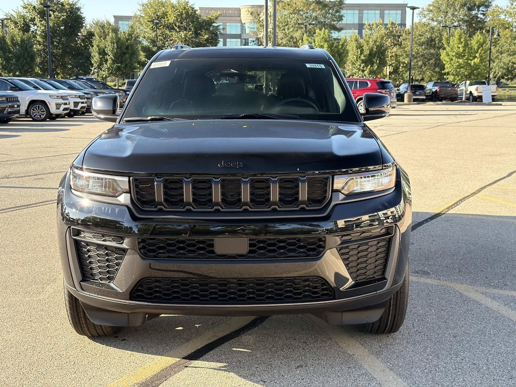 New 2027 Jeep Grand Cherokee L LAREDO ALTITUDE 4X4 Sport Utility