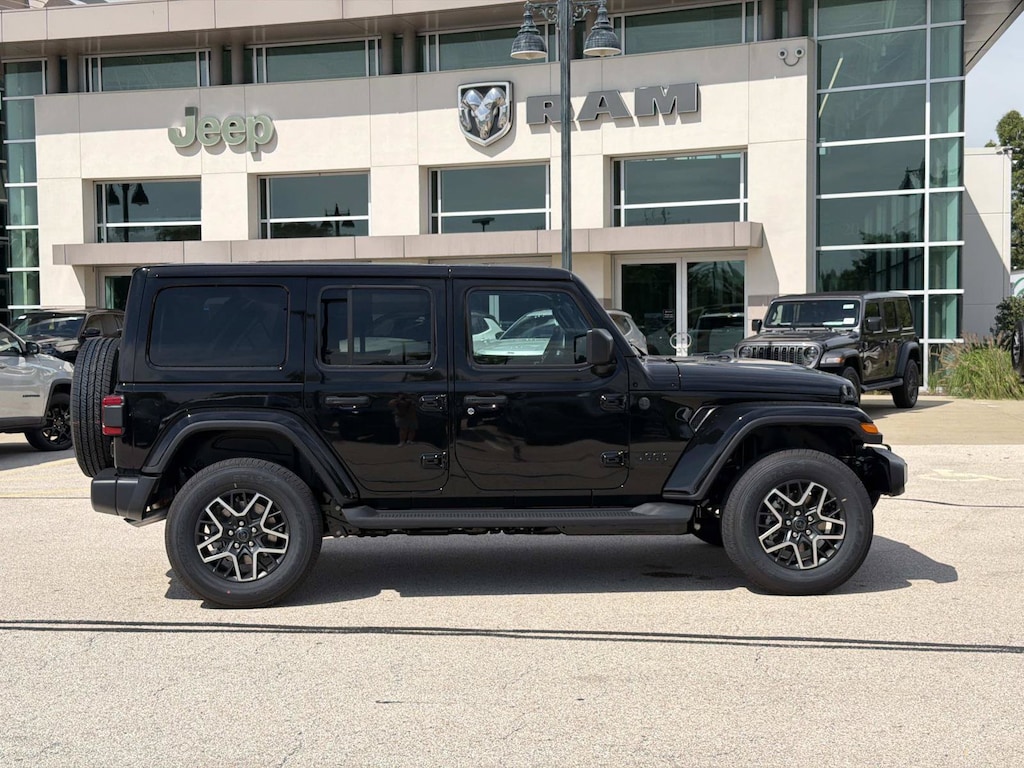 New 2027 Jeep Wrangler 4-DOOR SAHARA Sport Utility