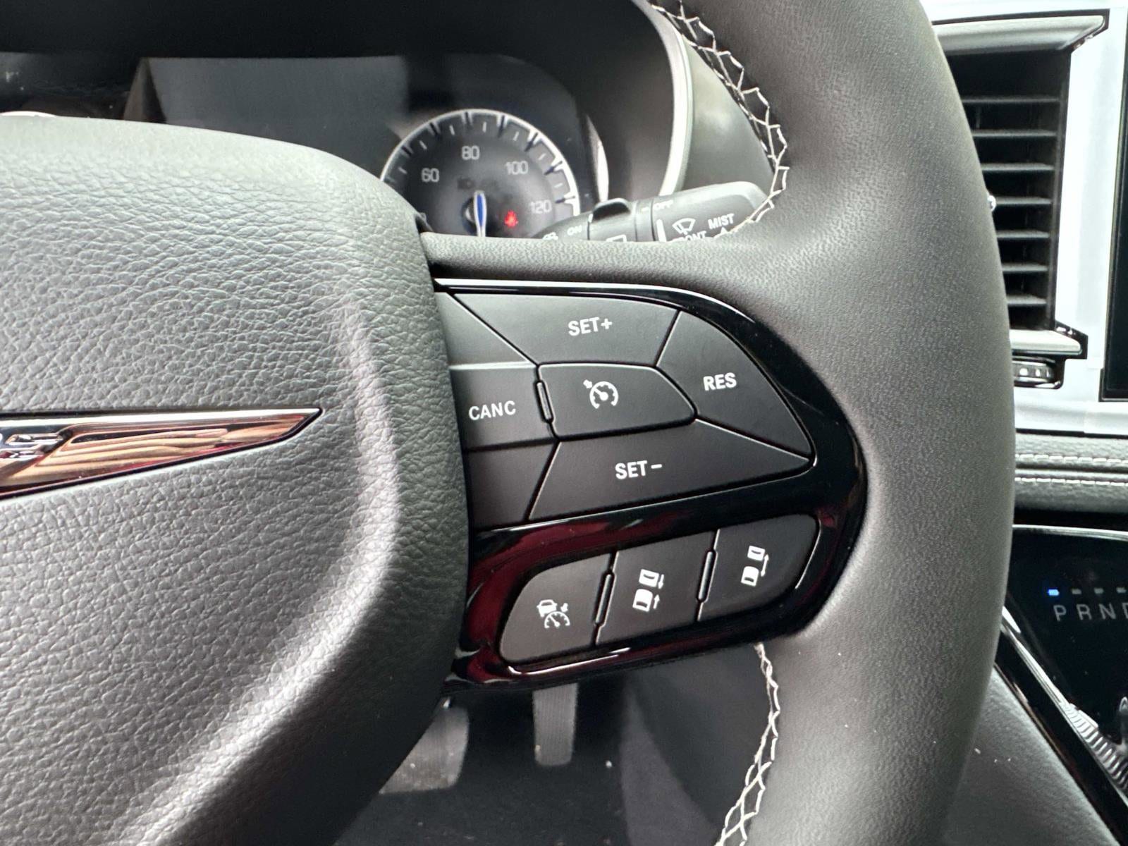 2026 Chrysler Pacifica Select - Photo 28