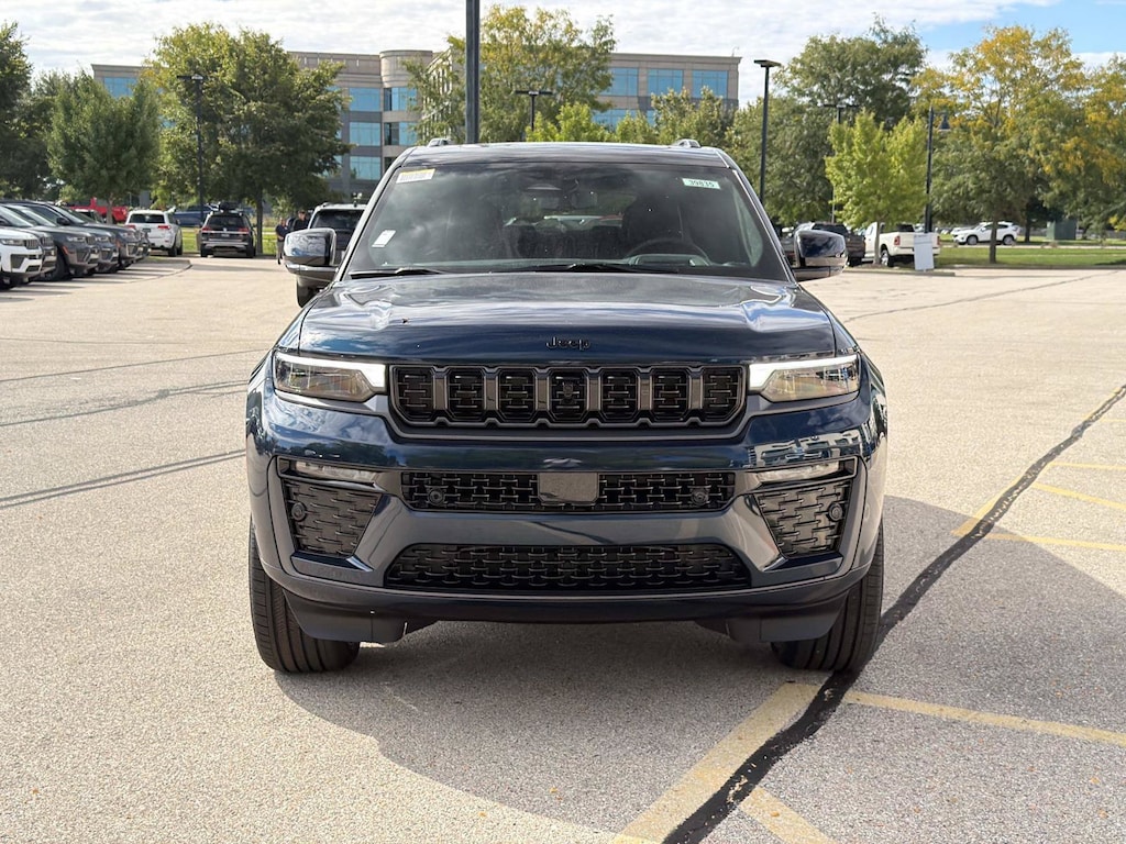 New 2027 Jeep Grand Cherokee L SUMMIT 4X4 Sport Utility