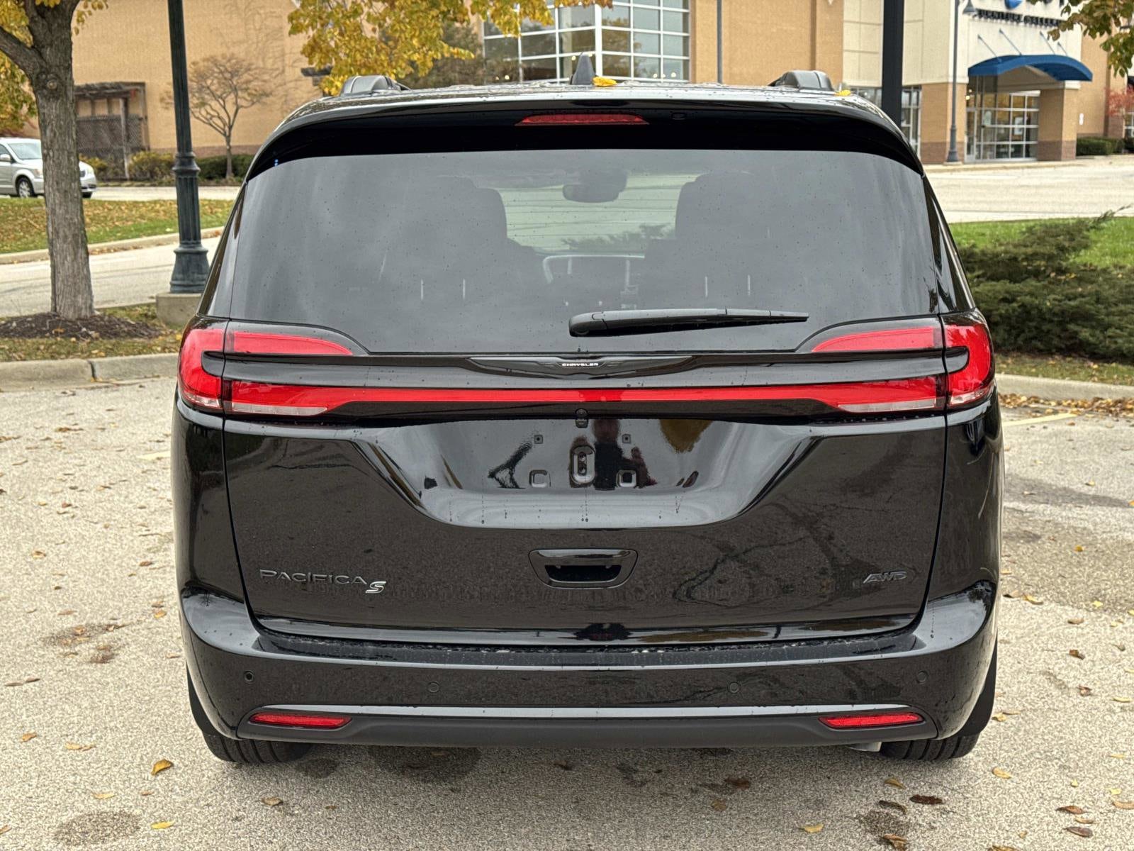 2026 Chrysler Pacifica Select - Photo 6