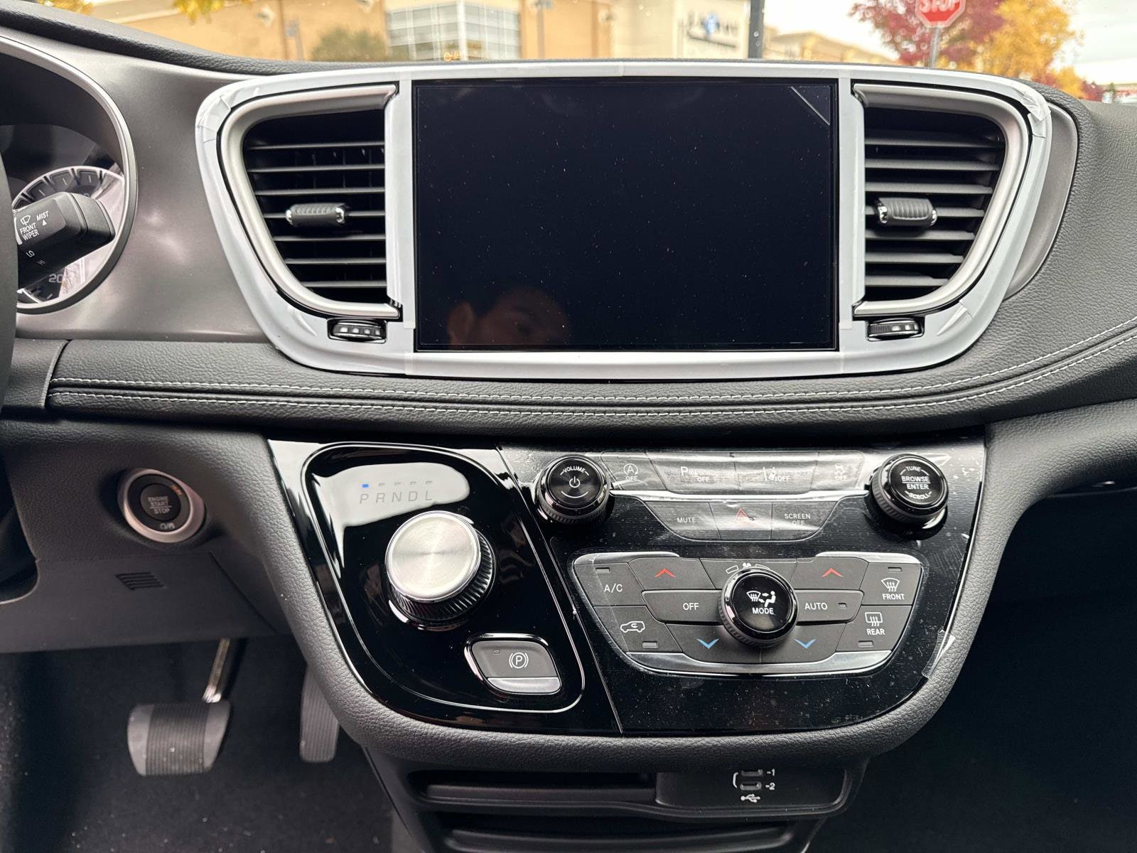 2026 Chrysler Pacifica Select - Photo 24