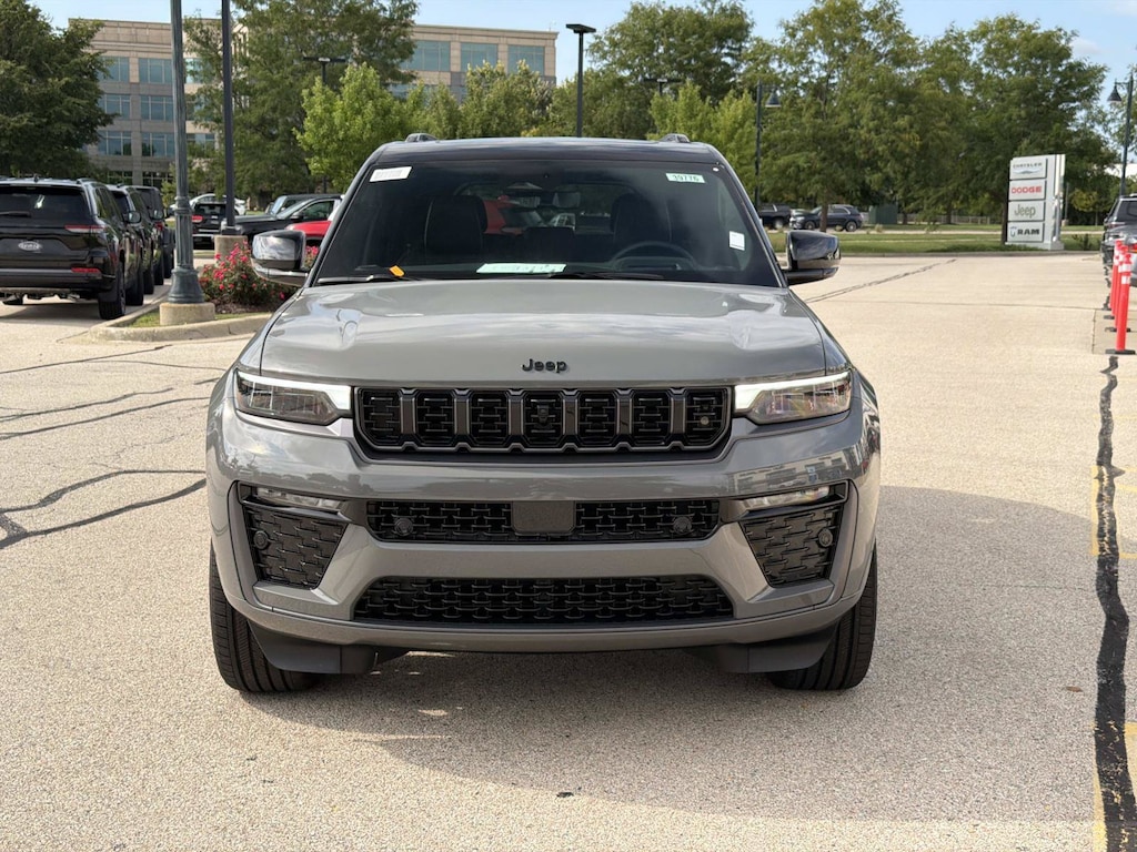 New 2027 Jeep Grand Cherokee Summit Sport Utility