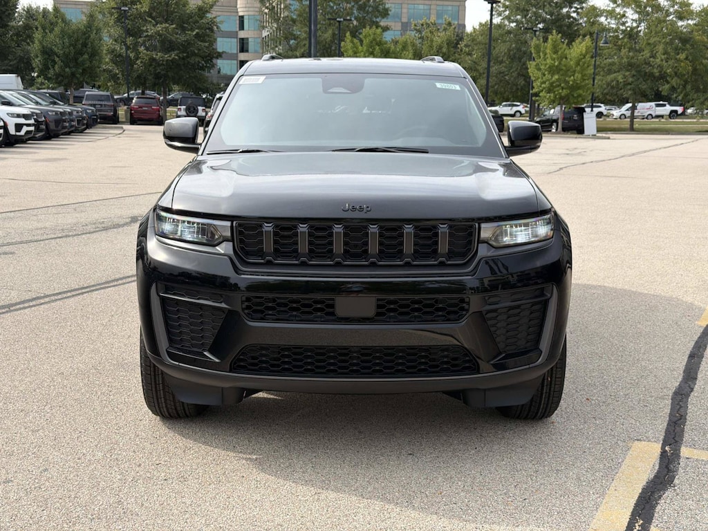 New 2027 Jeep Grand Cherokee L LAREDO ALTITUDE 4X4 Sport Utility