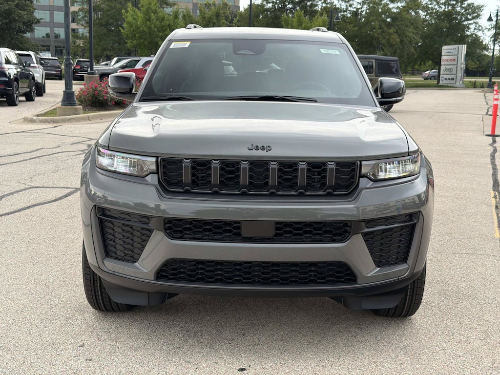 New 2027 Jeep Grand Cherokee L LAREDO ALTITUDE 4X4 Sport Utility