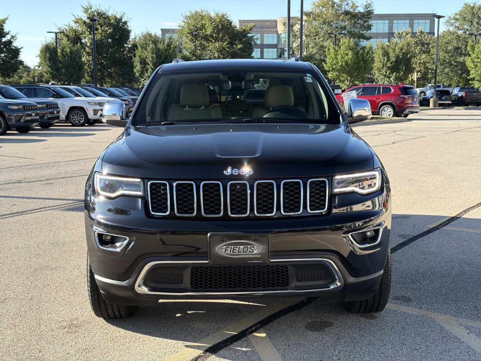 Used 2019 Jeep Grand Cherokee Limited with VIN 1C4RJFBG3KC784144 for sale in Glenview, IL