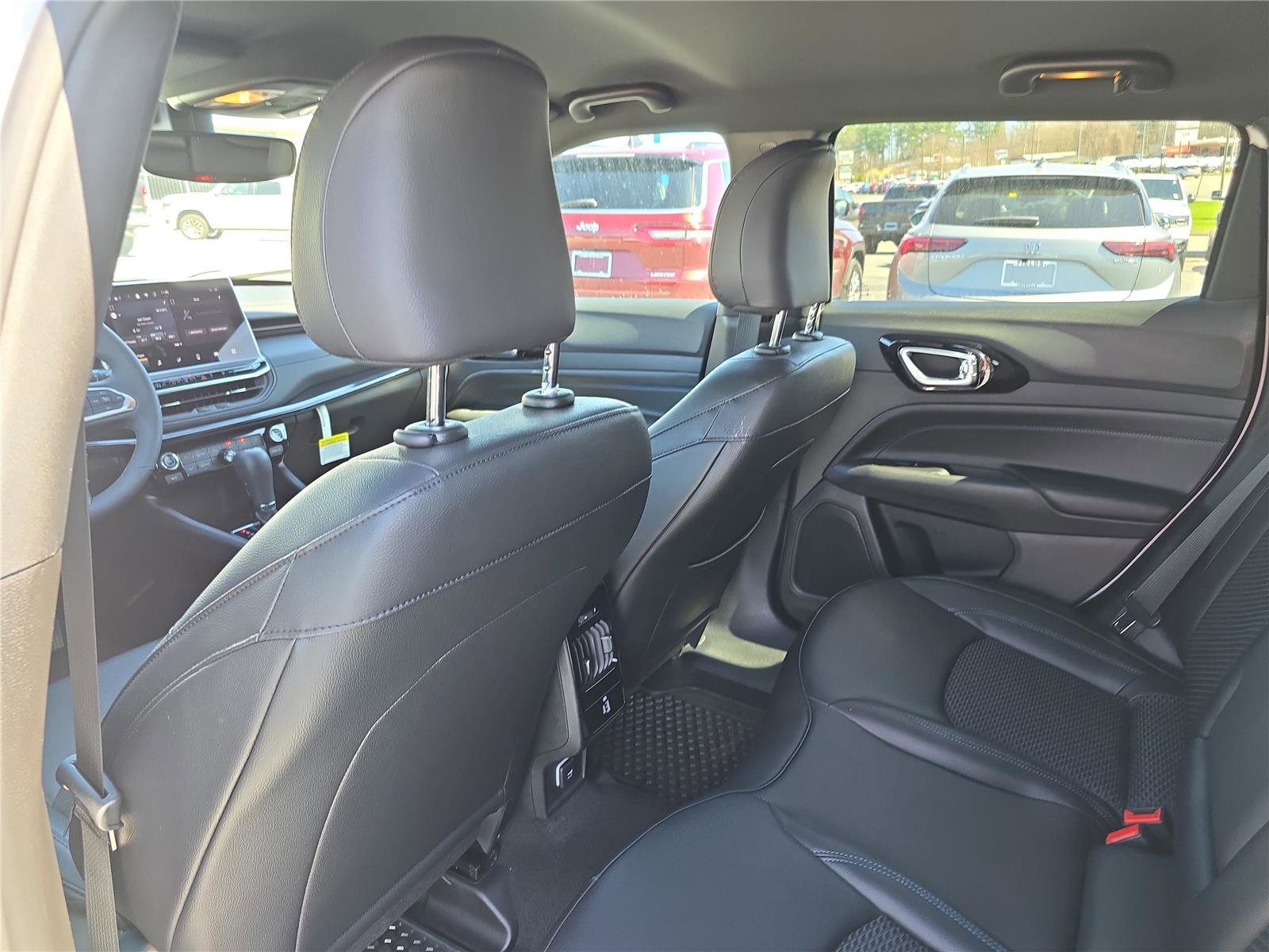 2026 Jeep Compass Latitude Altitude - Photo 17