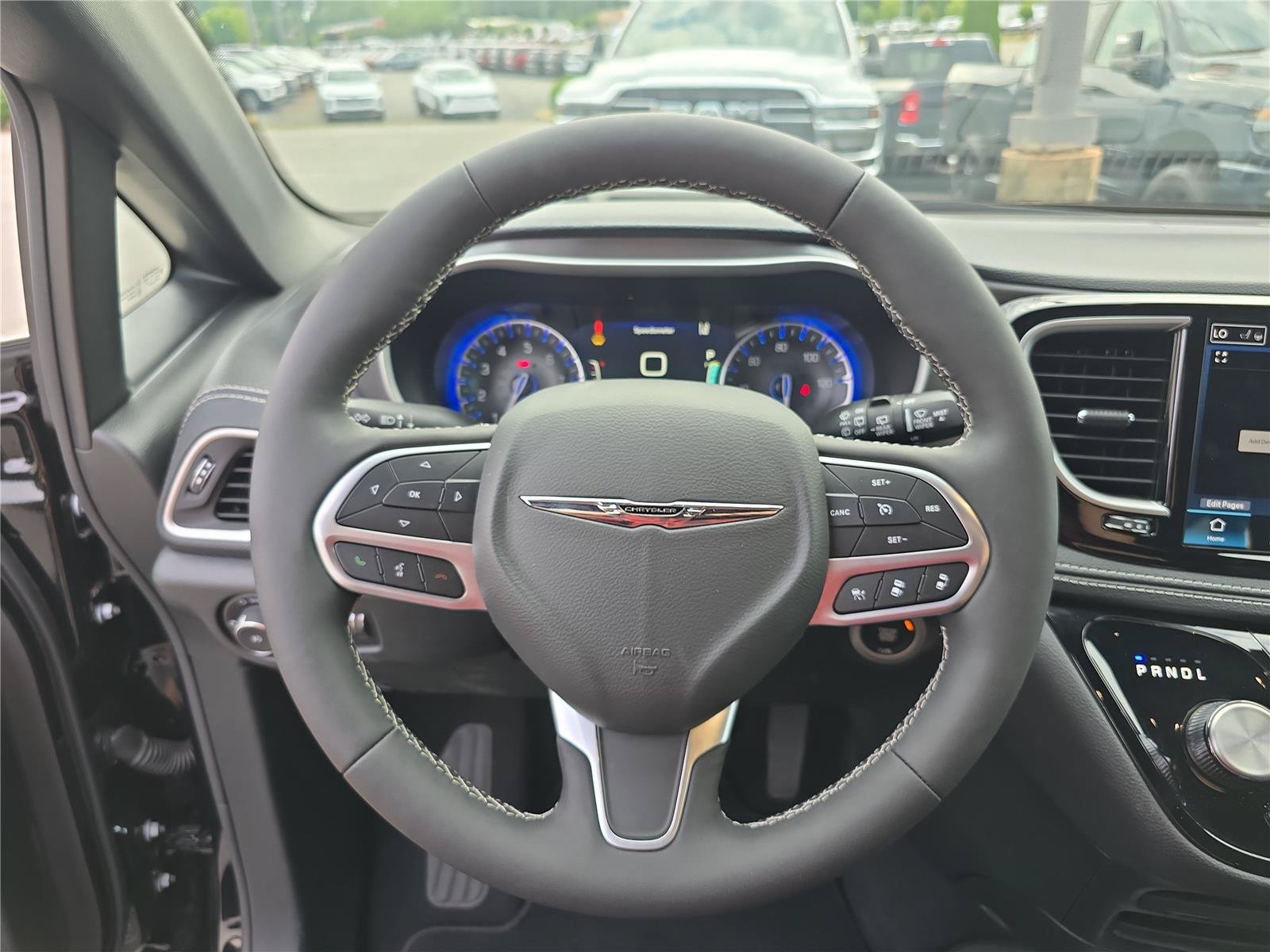 2026 Chrysler Pacifica Select - Photo 27