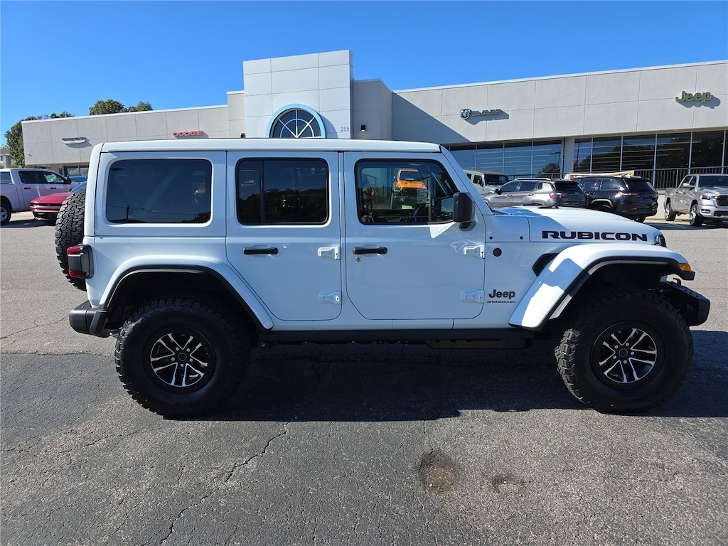 New 2027 Jeep Wrangler 4-DOOR RUBICON Sport Utility