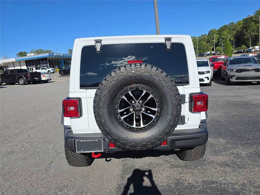 New 2027 Jeep Wrangler 4-DOOR RUBICON Sport Utility