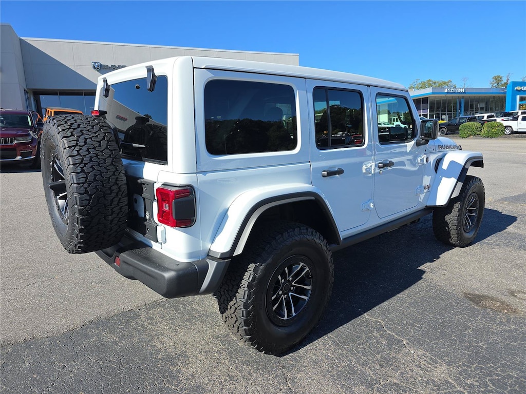 New 2027 Jeep Wrangler 4-DOOR RUBICON Sport Utility