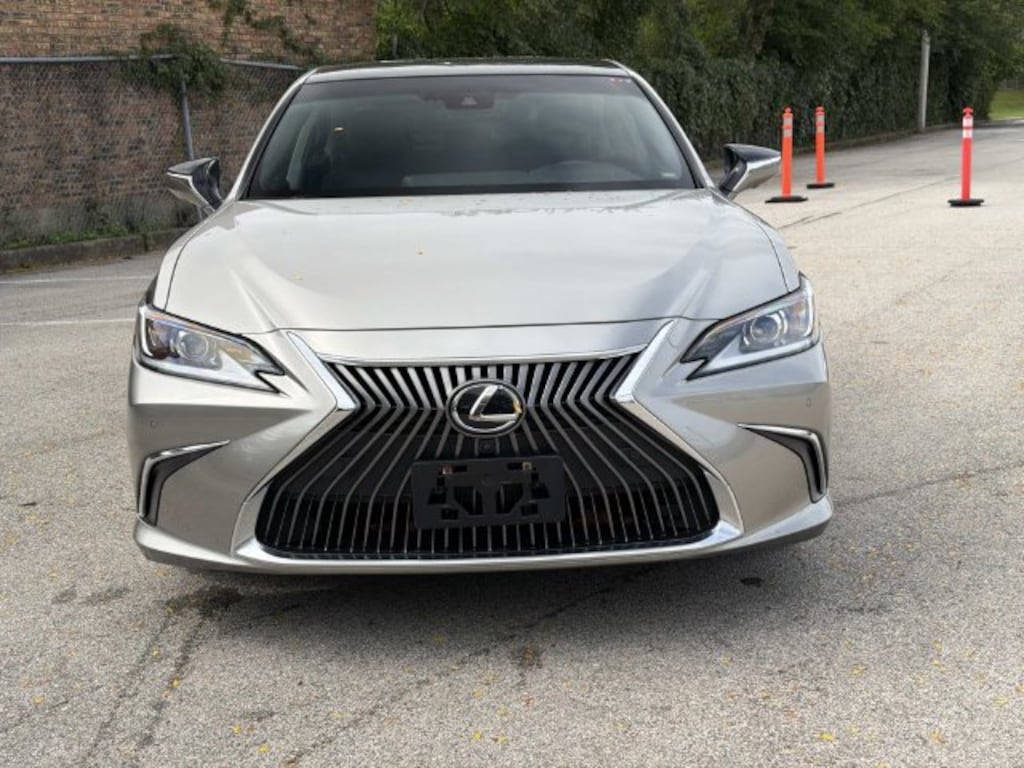 Used 2019 Lexus ES 350 Luxury Sedan