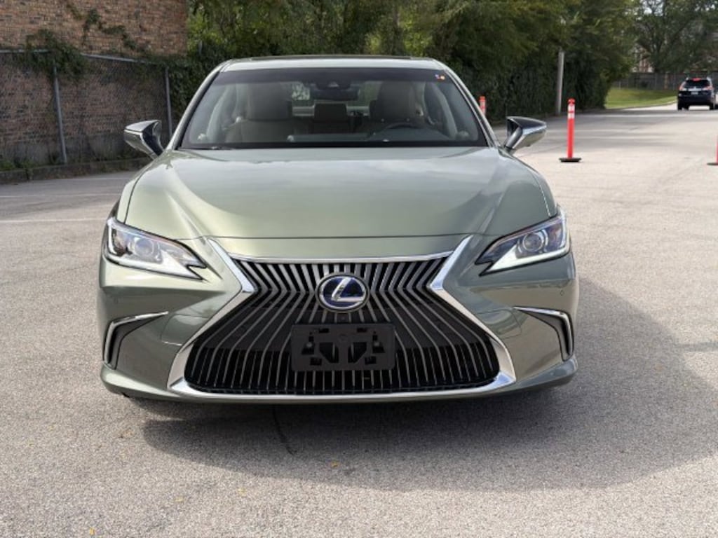 Used 2019 Lexus ES 300h Ultra Luxury Sedan