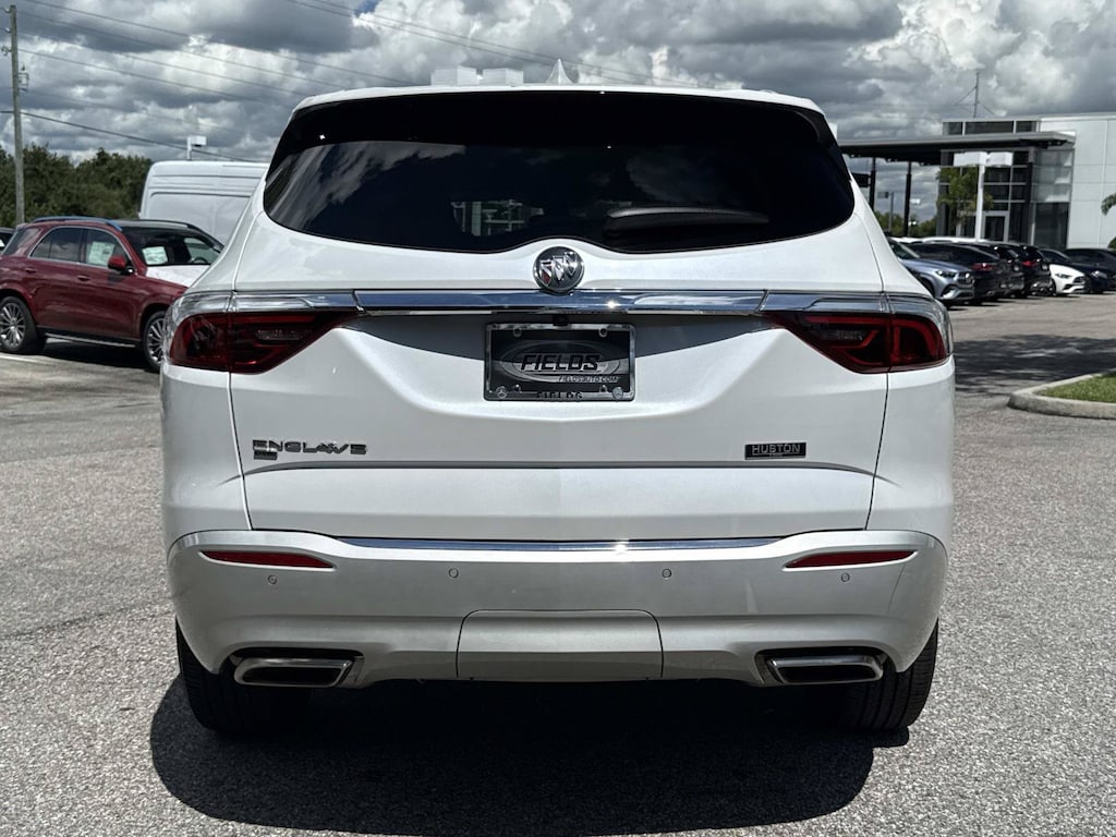 Used 2023 Buick Enclave Essence AWD Essence