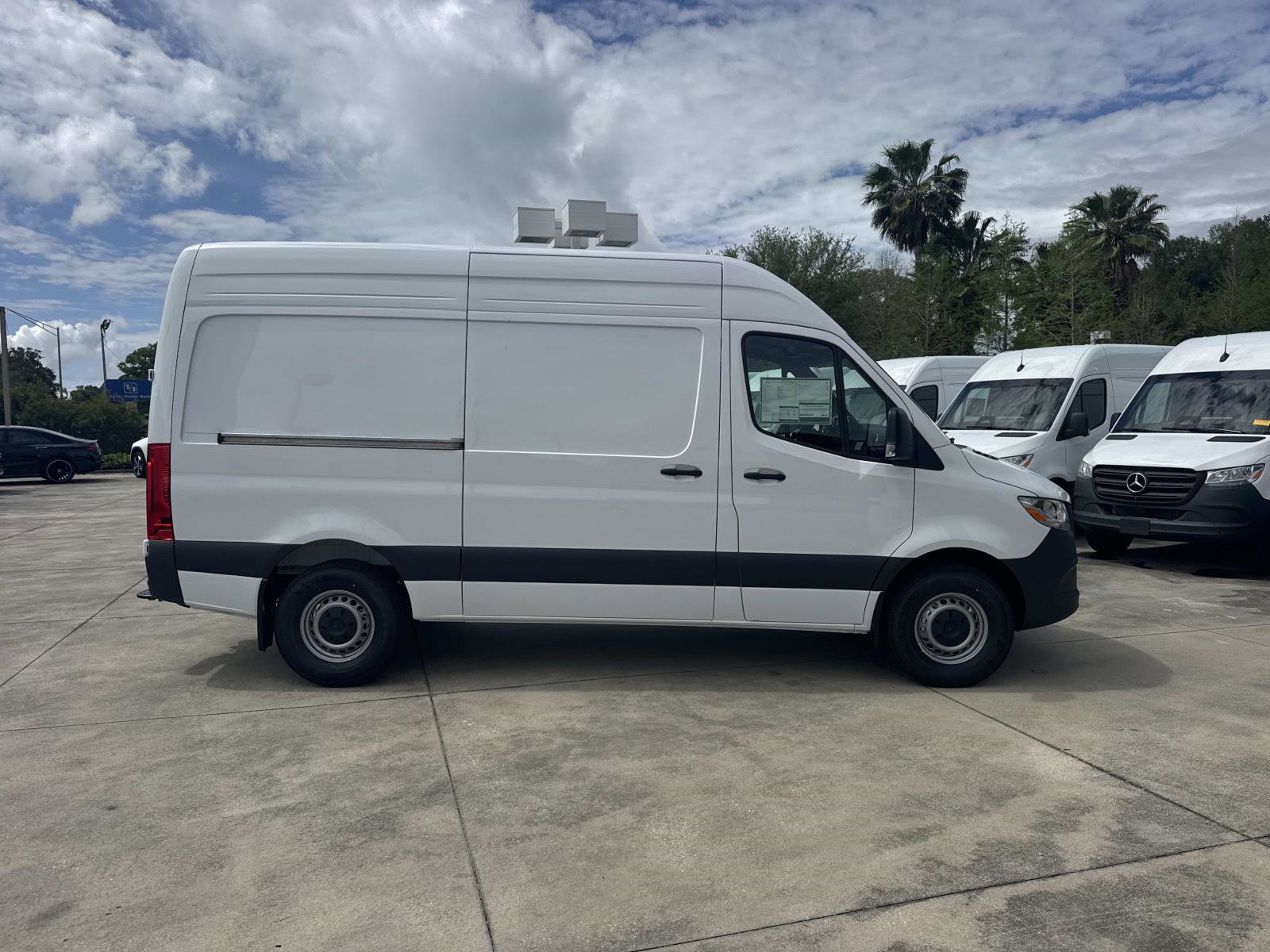 New 2026 Mercedes-Benz Sprinter Cargo Van Standard Roof 4-Cyl Diesel 2500 Standard Roof I4 Diesel 144 RWD