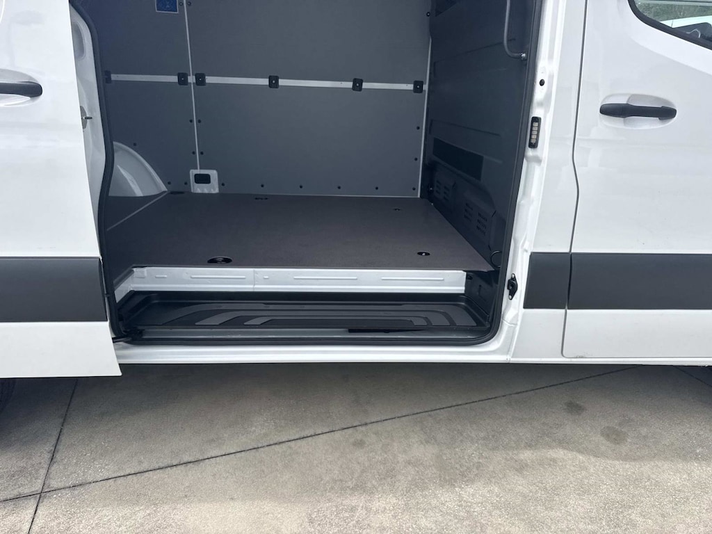 New 2026 Mercedes-Benz Sprinter Cargo Van Standard Roof 4-Cyl Diesel 2500 Standard Roof I4 Diesel 144 RWD