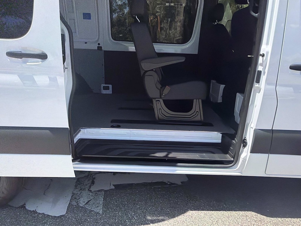 New 2026 Mercedes-Benz Sprinter Crew Van Standard Roof 4-Cyl Diesel
