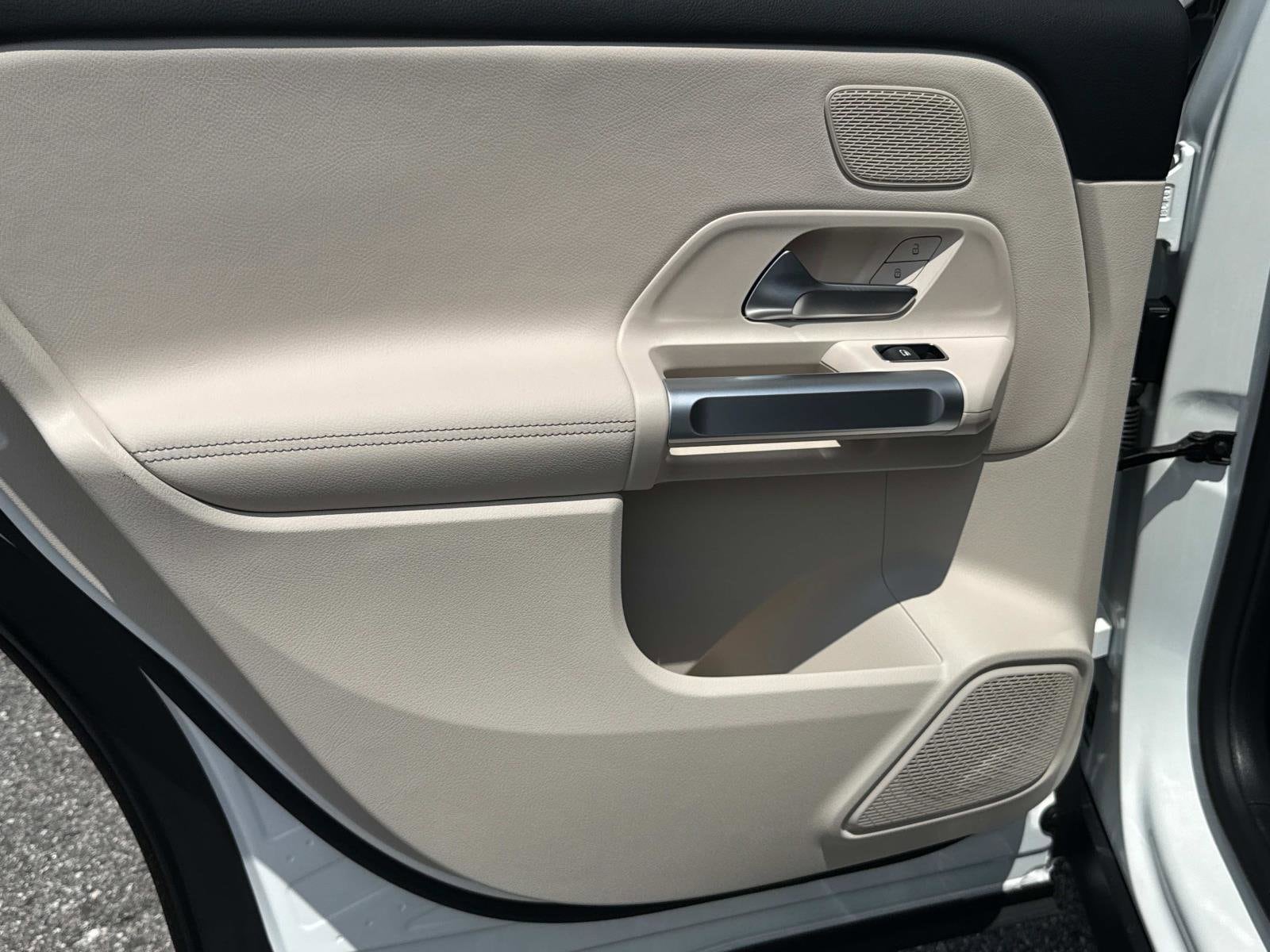 2026 Mercedes-Benz GLB GLB 250 - Photo 11