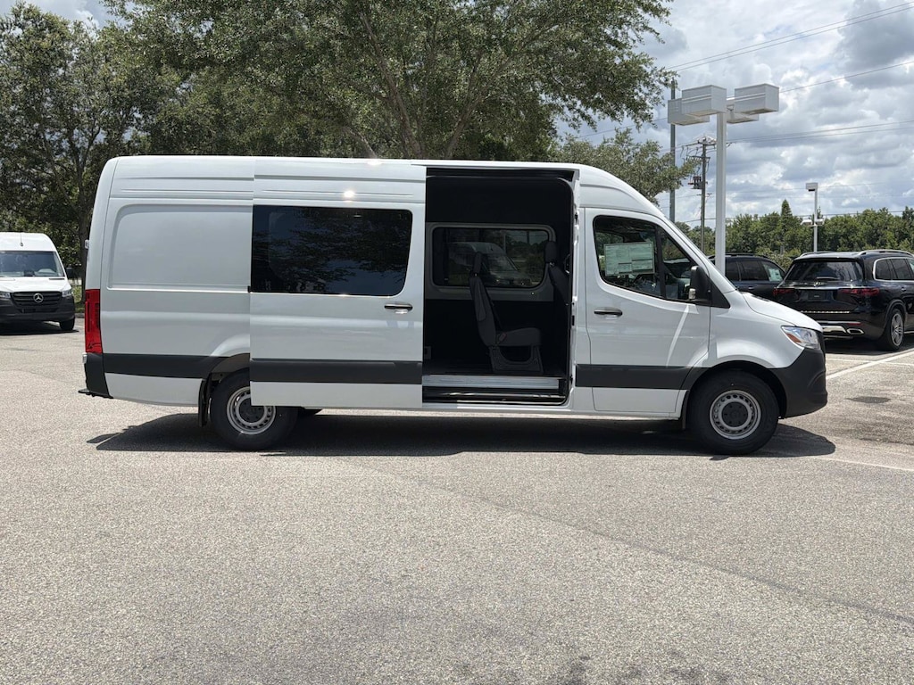 New 2026 Mercedes-Benz Sprinter Crew Van High Roof 4-Cyl Diesel HO 2500 High Roof I4 Diesel HO 170 RWD