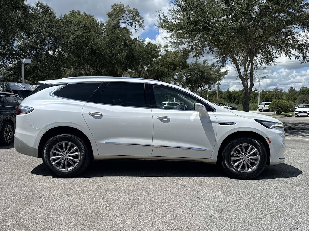 Used 2023 Buick Enclave Essence AWD Essence