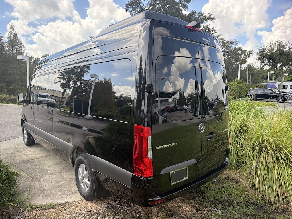 New 2026 Mercedes-Benz Sprinter Passenger Van High Roof 4-Cyl Diesel 2500 High Roof I4 Diesel 170 RWD