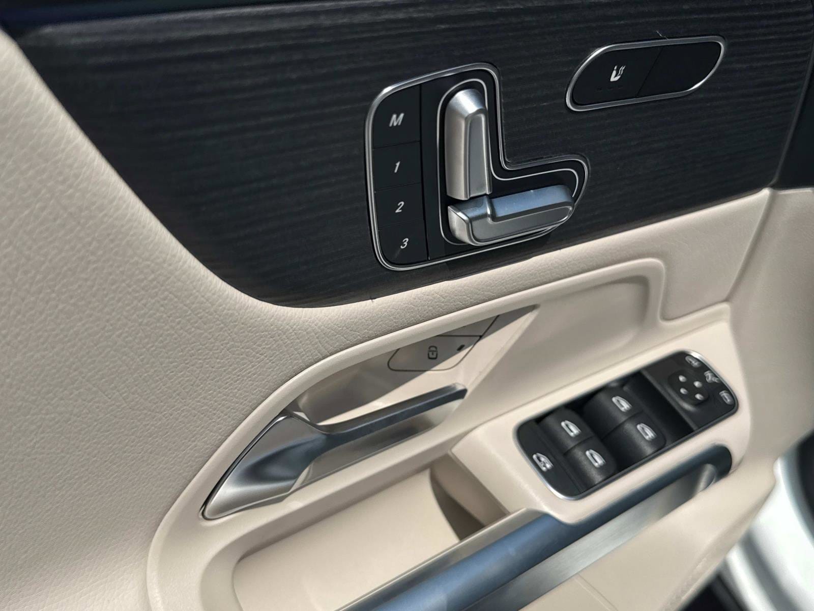 2026 Mercedes-Benz GLB GLB 250 - Photo 16