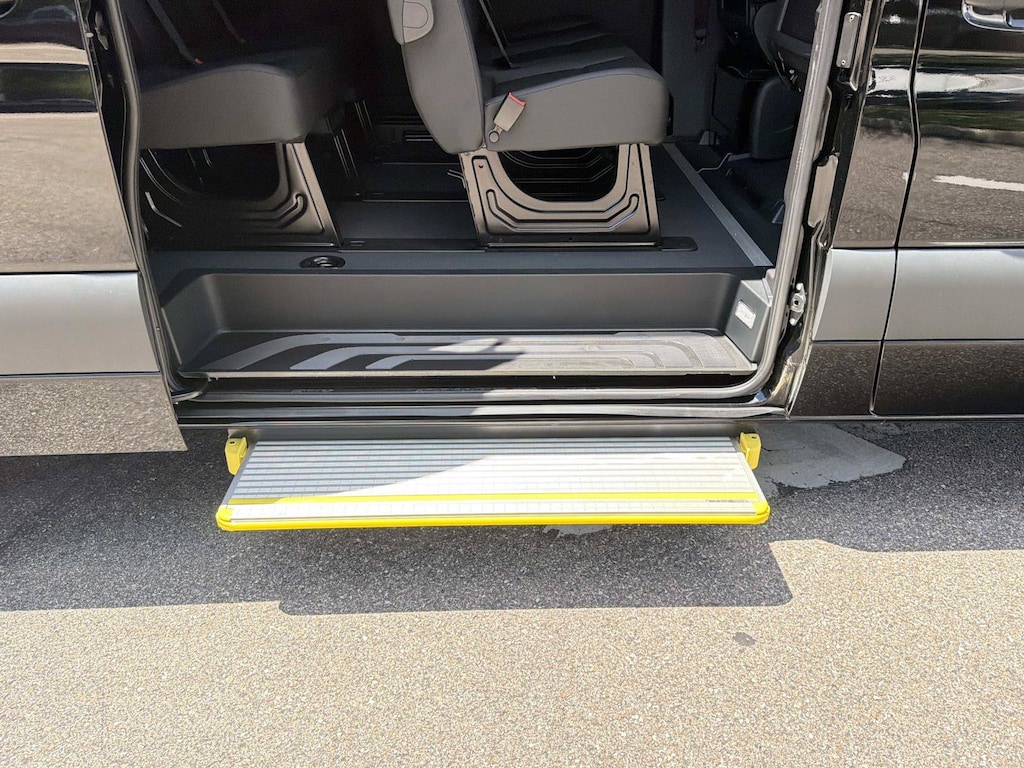 New 2026 Mercedes-Benz Sprinter Passenger Van High Roof 4-Cyl Diesel 2500 High Roof I4 Diesel 170 RWD
