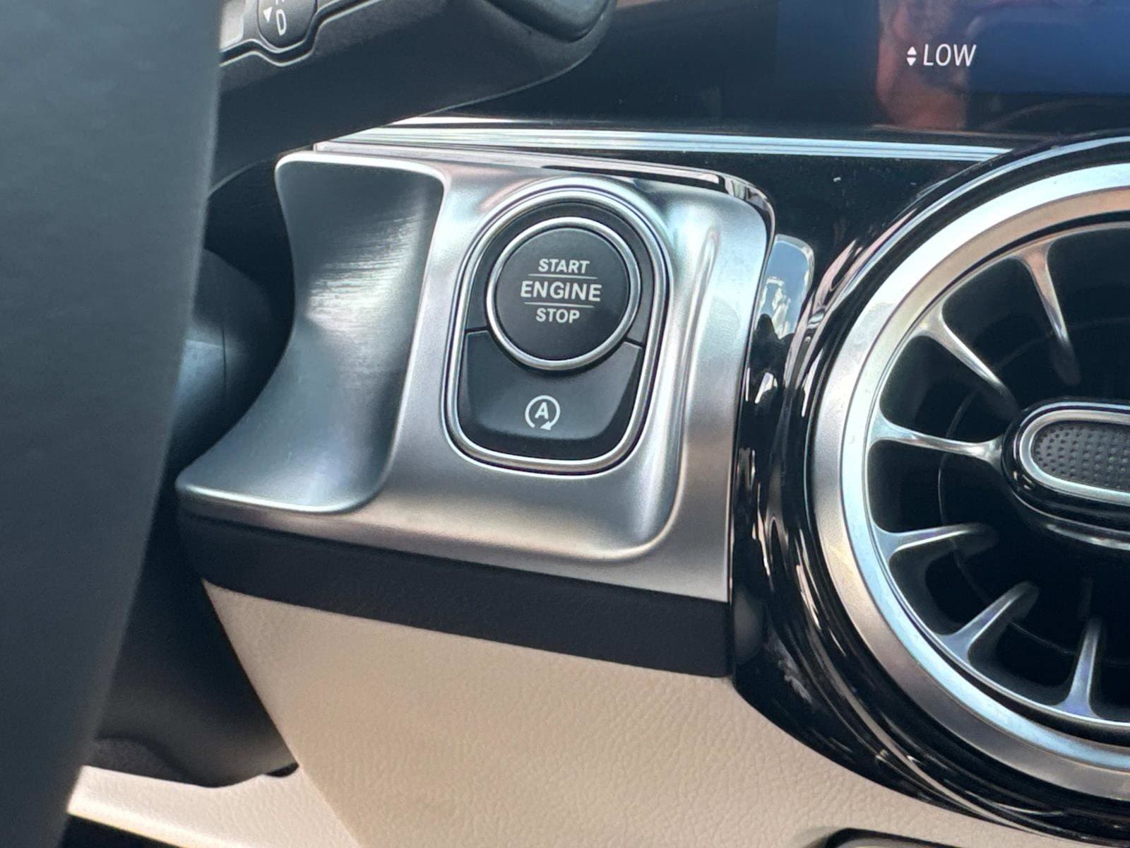 2026 Mercedes-Benz GLB GLB 250 - Photo 25