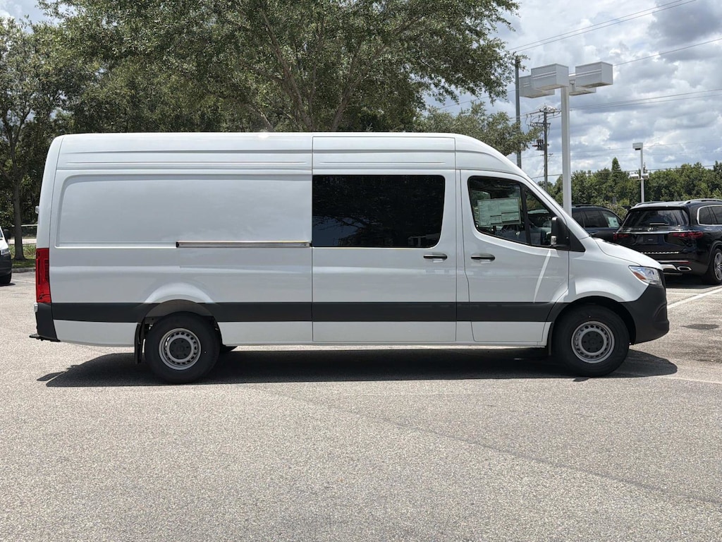 New 2026 Mercedes-Benz Sprinter Crew Van High Roof 4-Cyl Diesel HO 2500 High Roof I4 Diesel HO 170 RWD