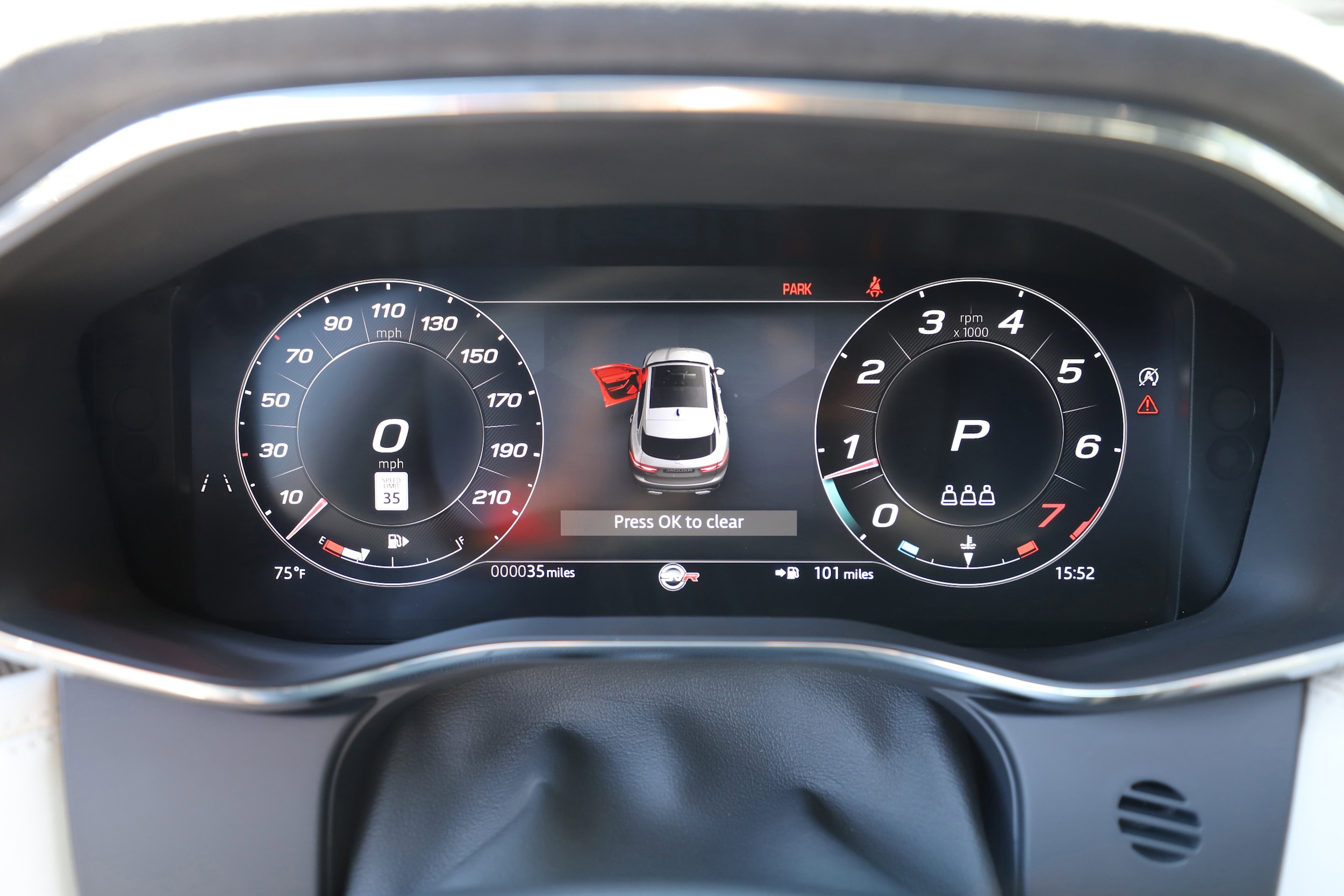 2026 Jaguar F-Pace SVR - Photo 20