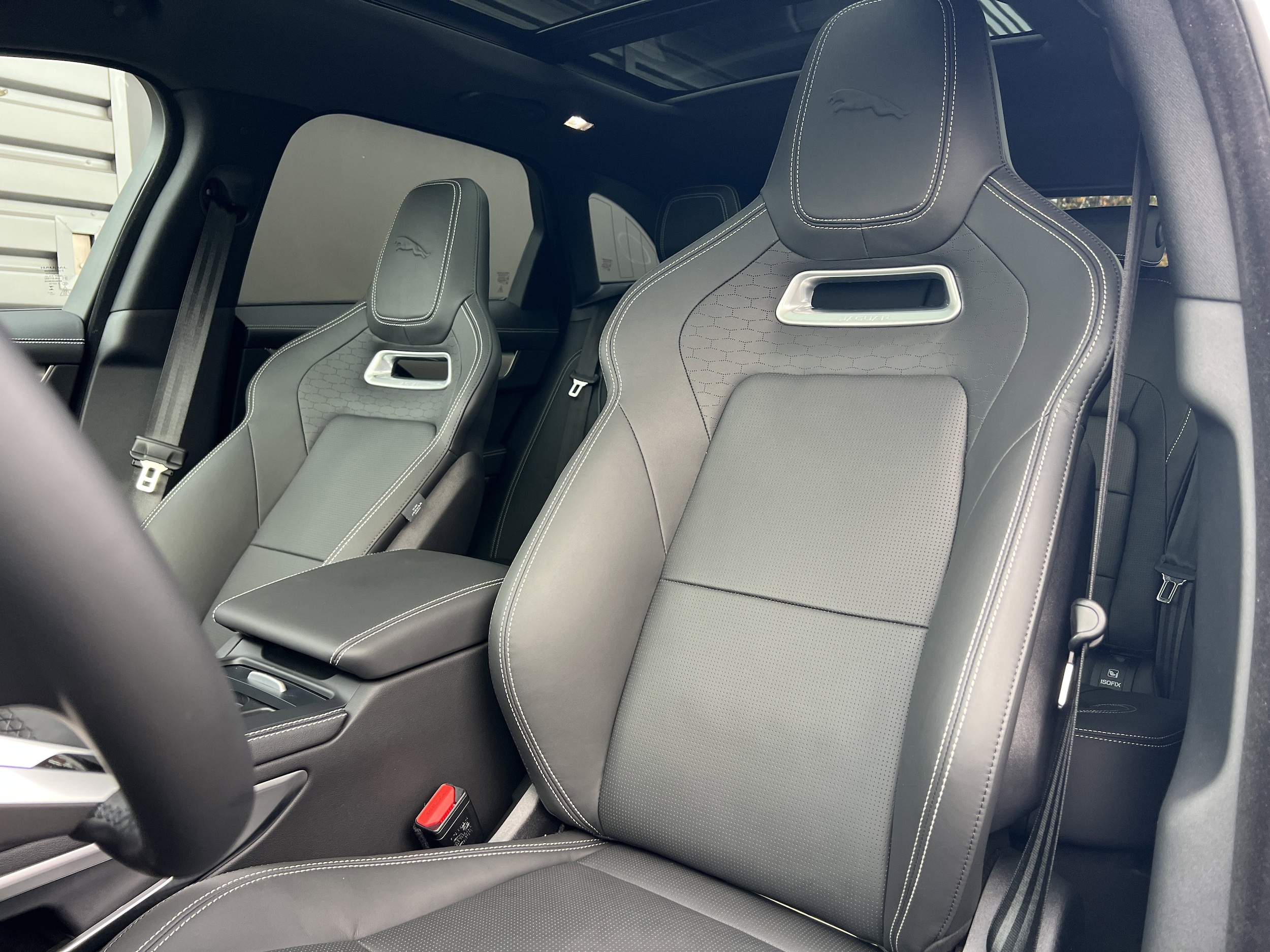 2026 Jaguar F-Pace R-Dynamic S - Photo 22