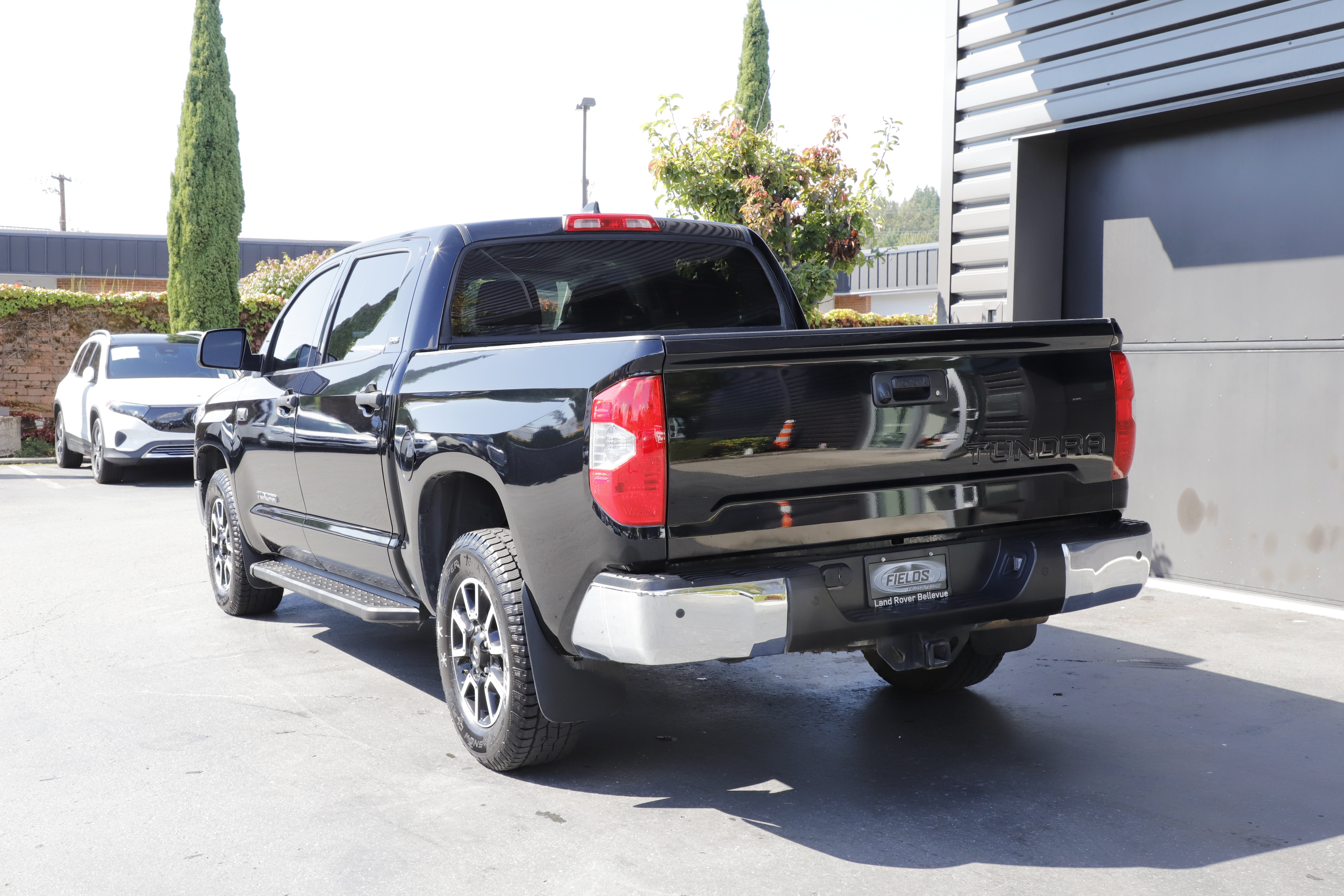 Used 2021 Toyota Tundra 4WD SR5 SR5 CrewMax 5.5 Bed 5.7L