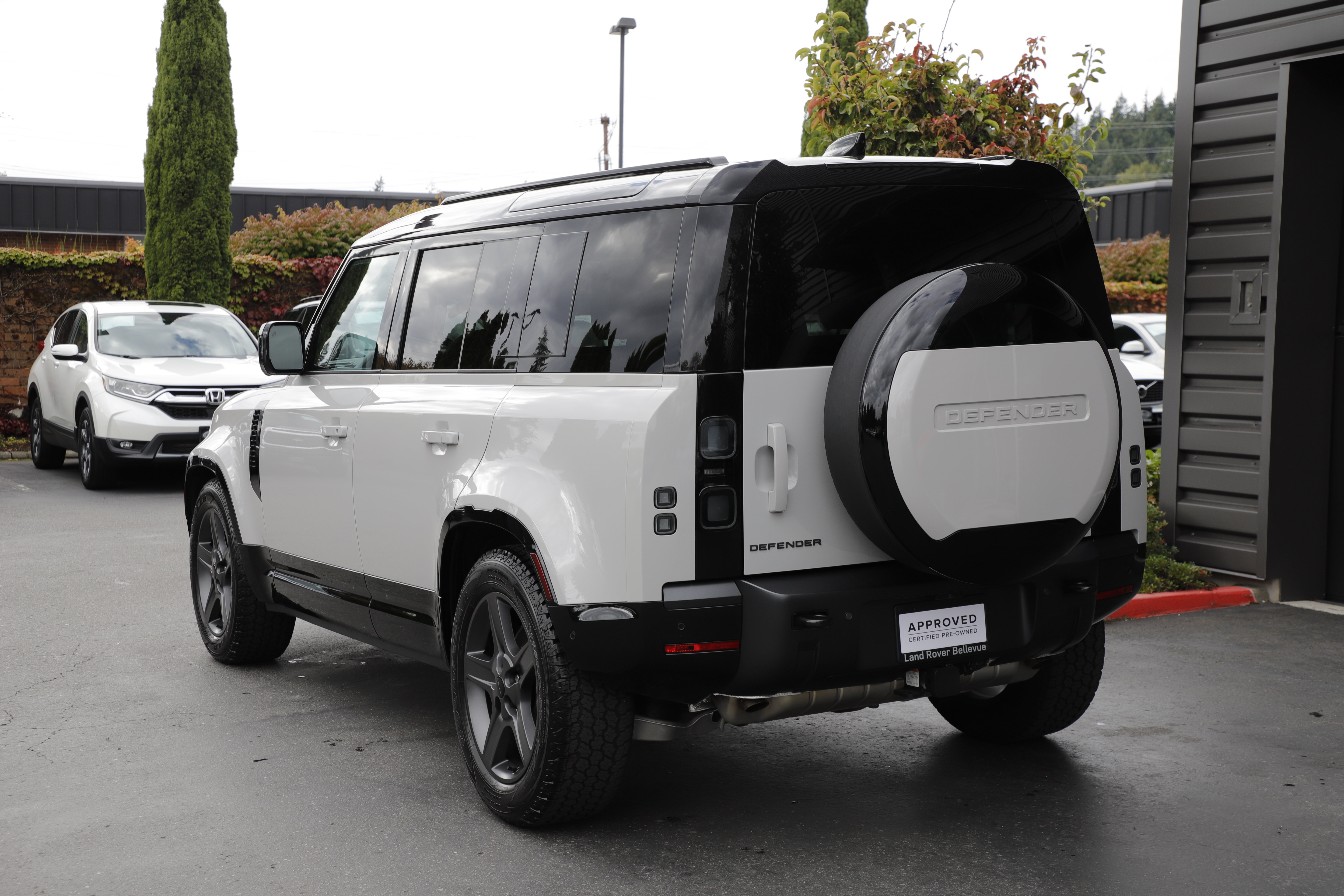 Used 2026 Land Rover Defender X-Dynamic SE 110 P400 X-Dynamic SE