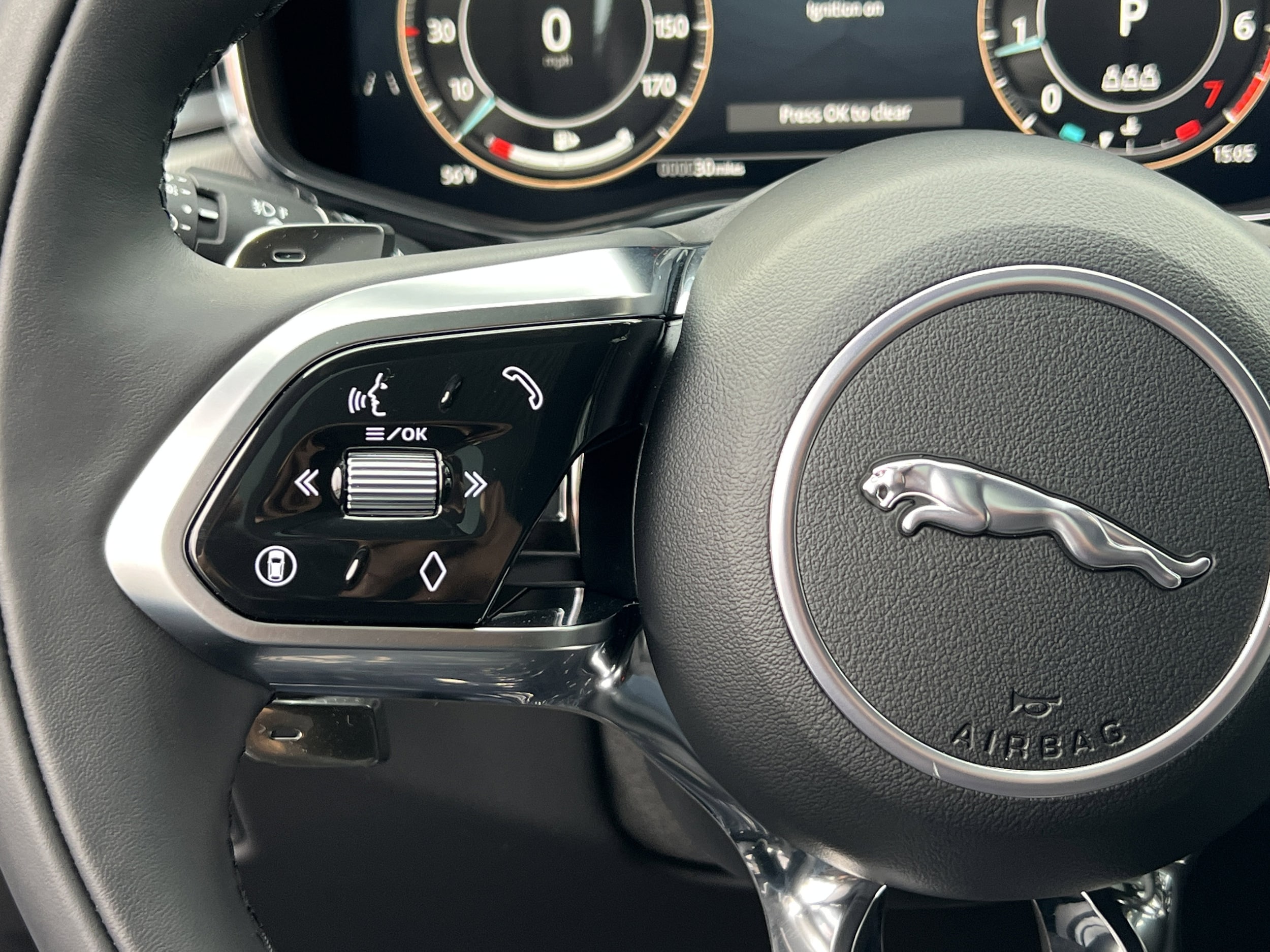 2026 Jaguar F-Pace R-Dynamic S - Photo 30