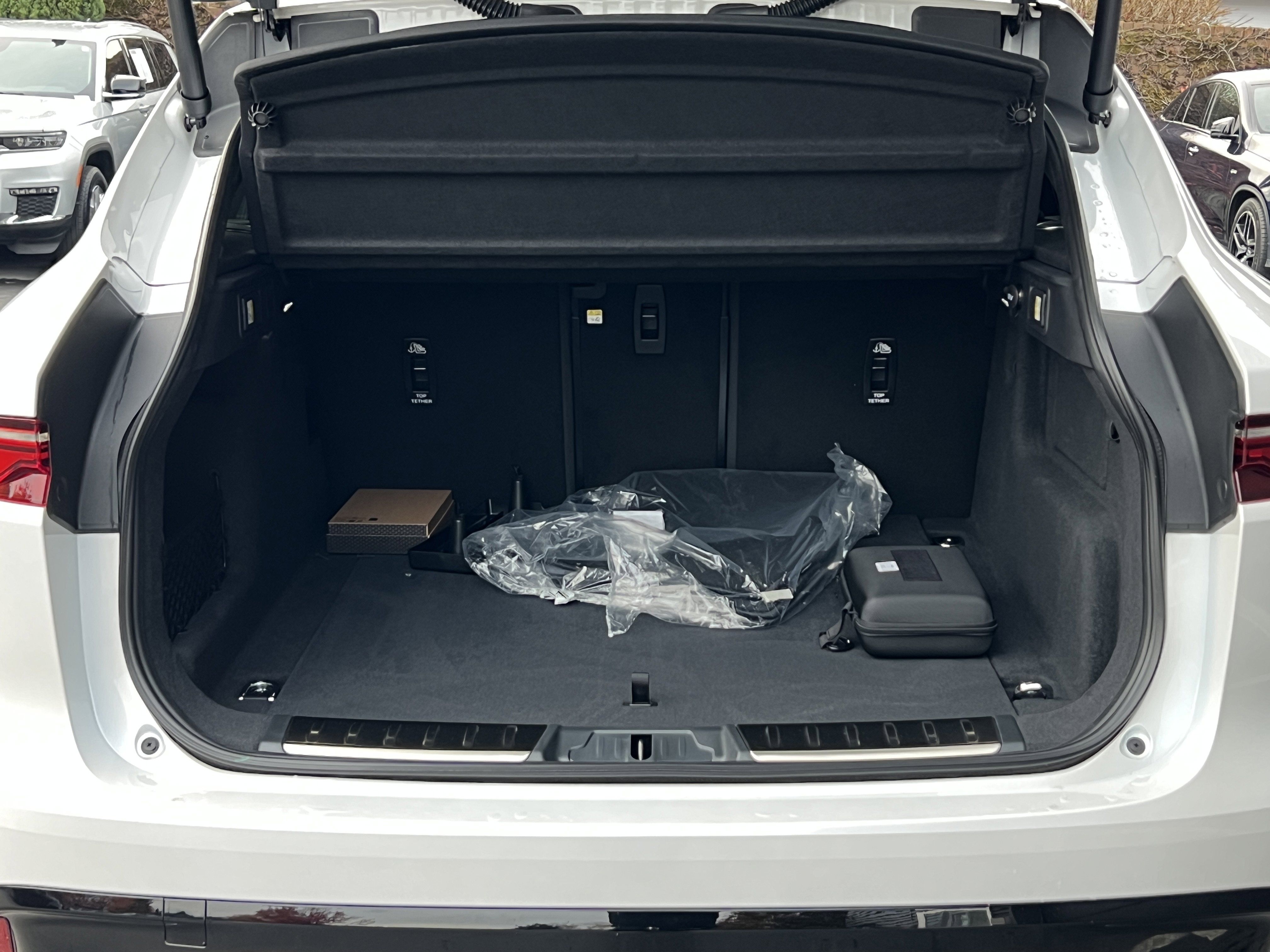2026 Jaguar F-Pace R-Dynamic S - Photo 15