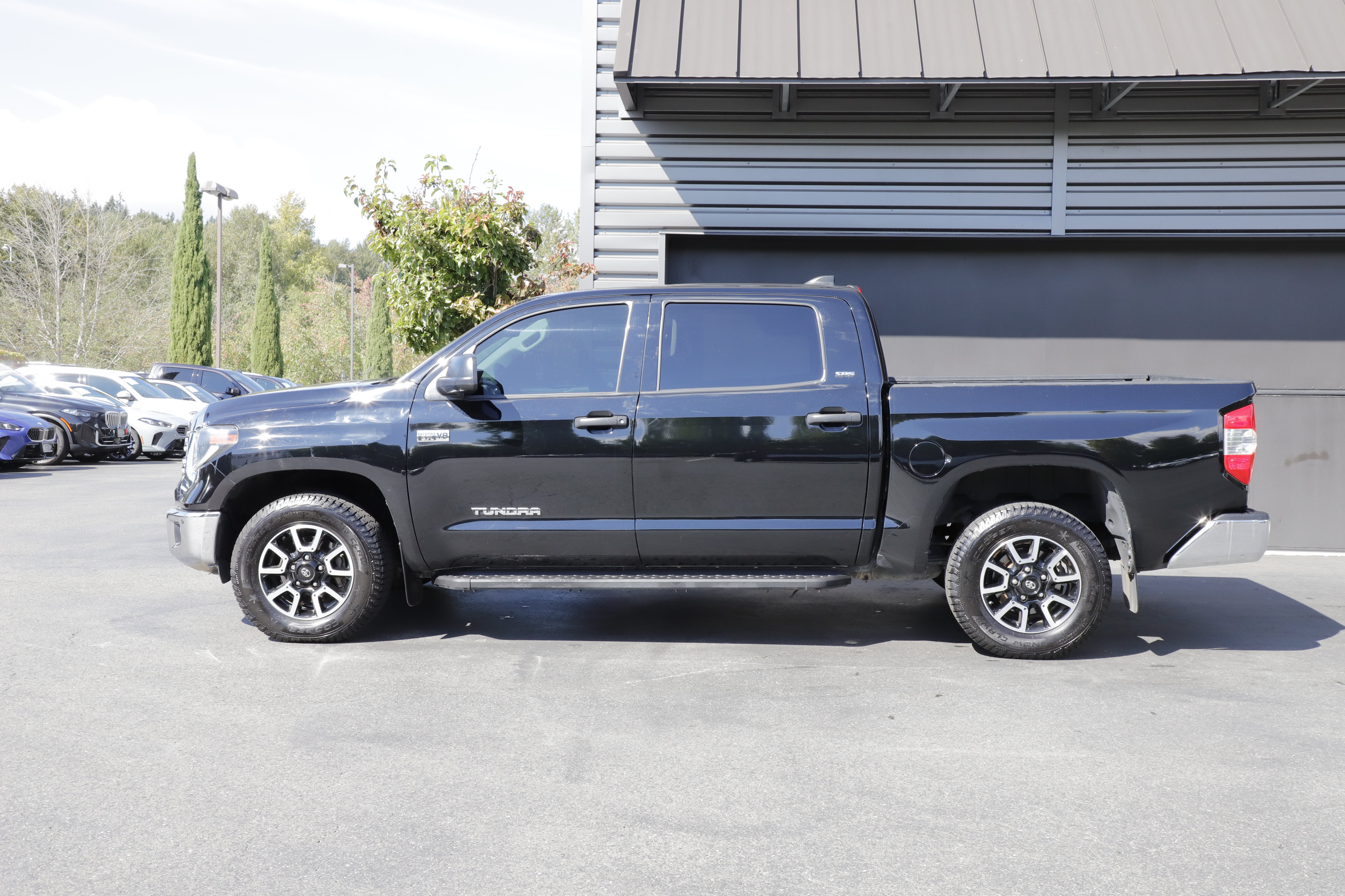 Used 2021 Toyota Tundra 4WD SR5 SR5 CrewMax 5.5 Bed 5.7L