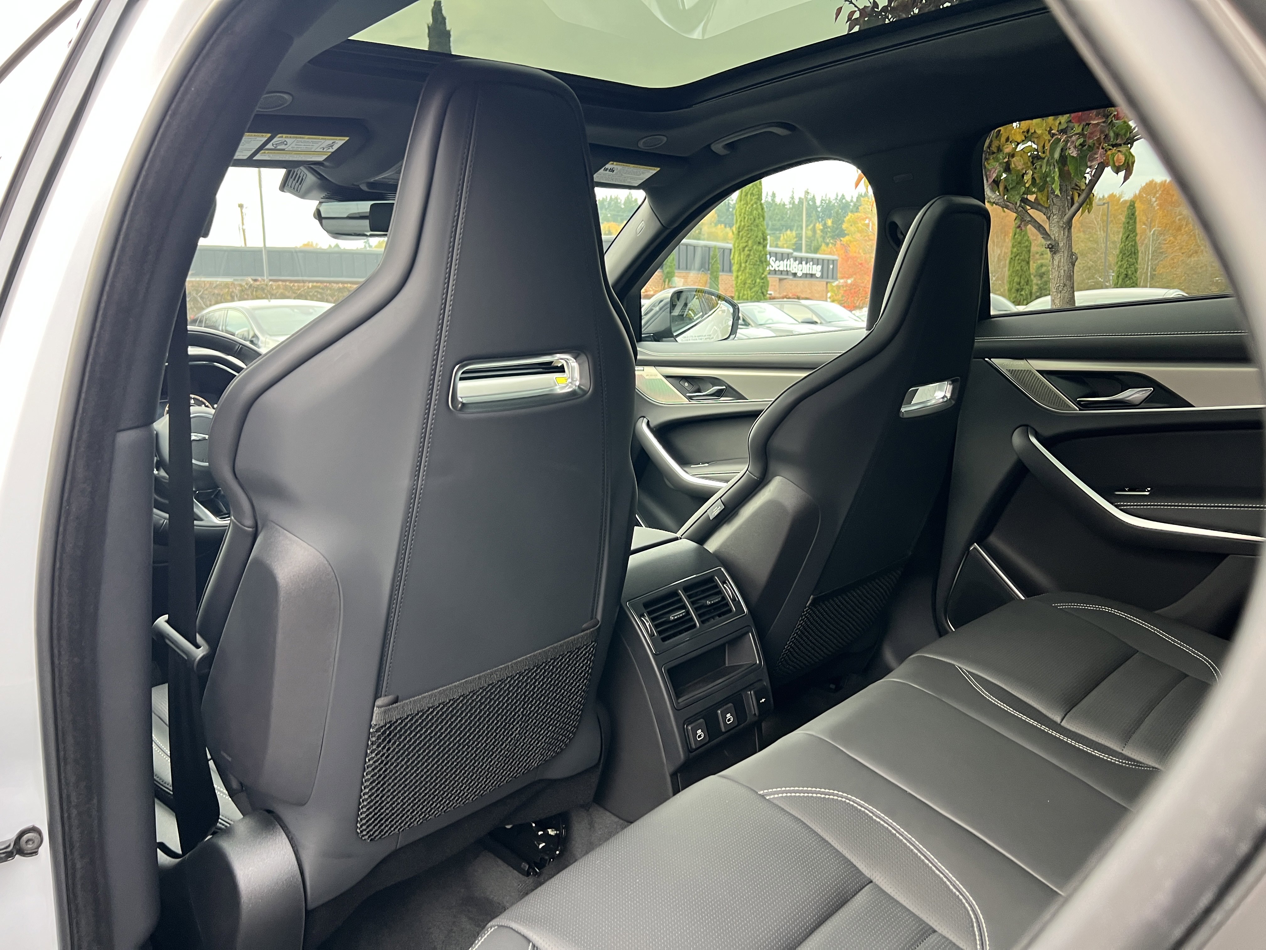 2026 Jaguar F-Pace R-Dynamic S - Photo 16