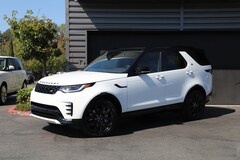 2026 Land Rover Discovery Dynamic SE SUV