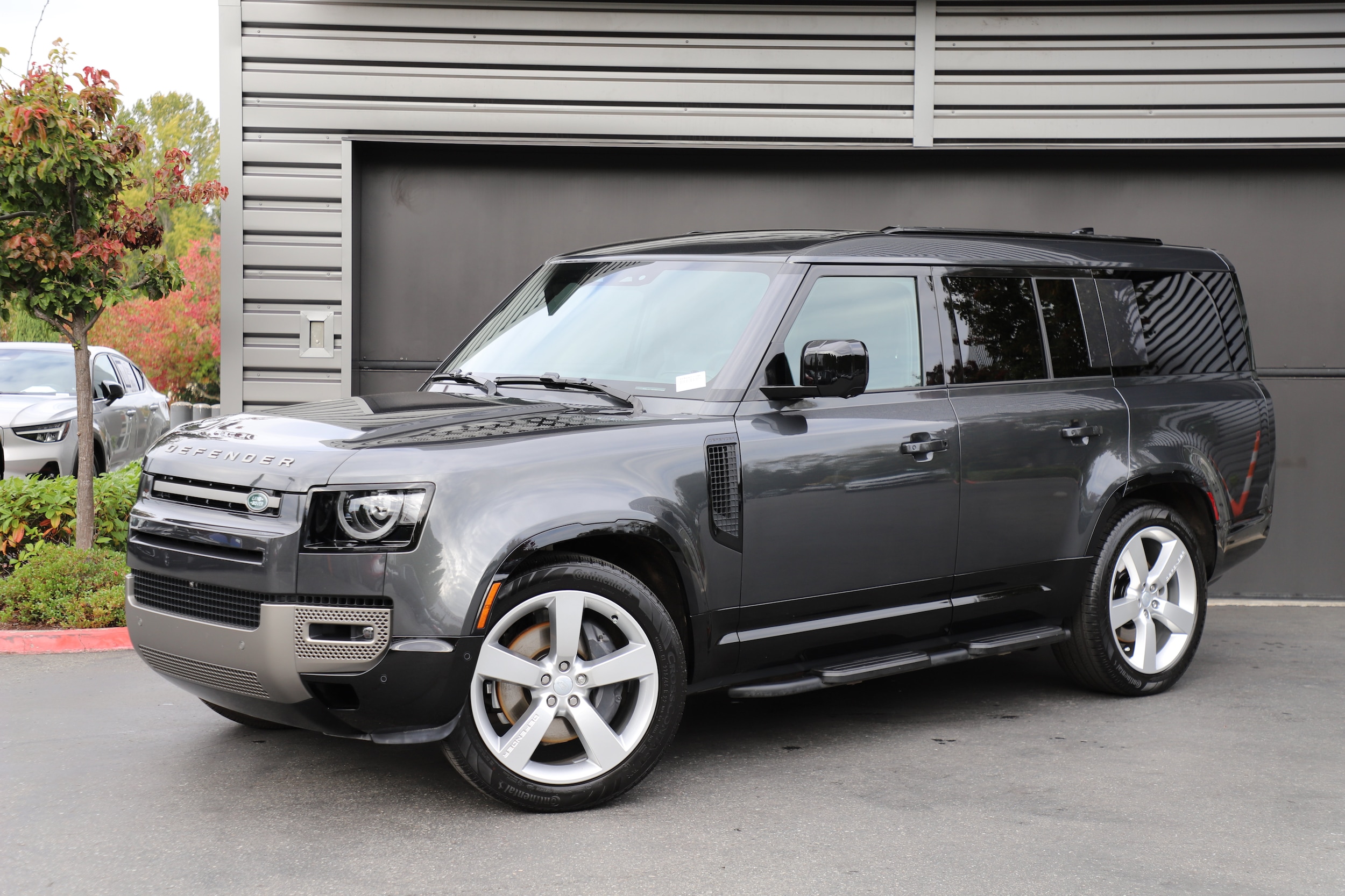 2025 Land Rover Defender