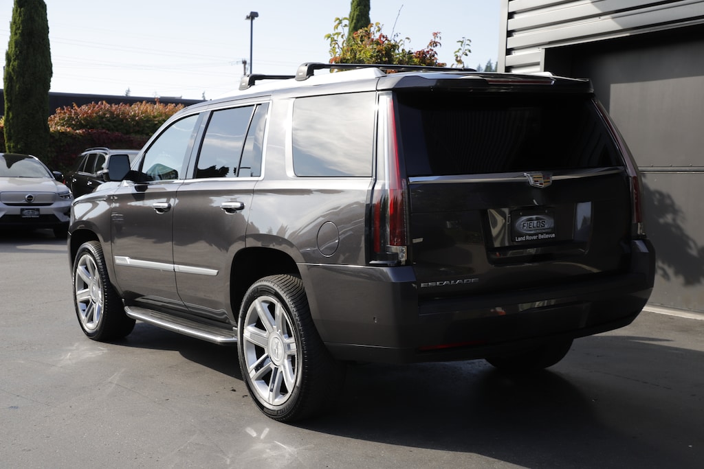 Used 2018 CADILLAC Escalade Luxury SUV