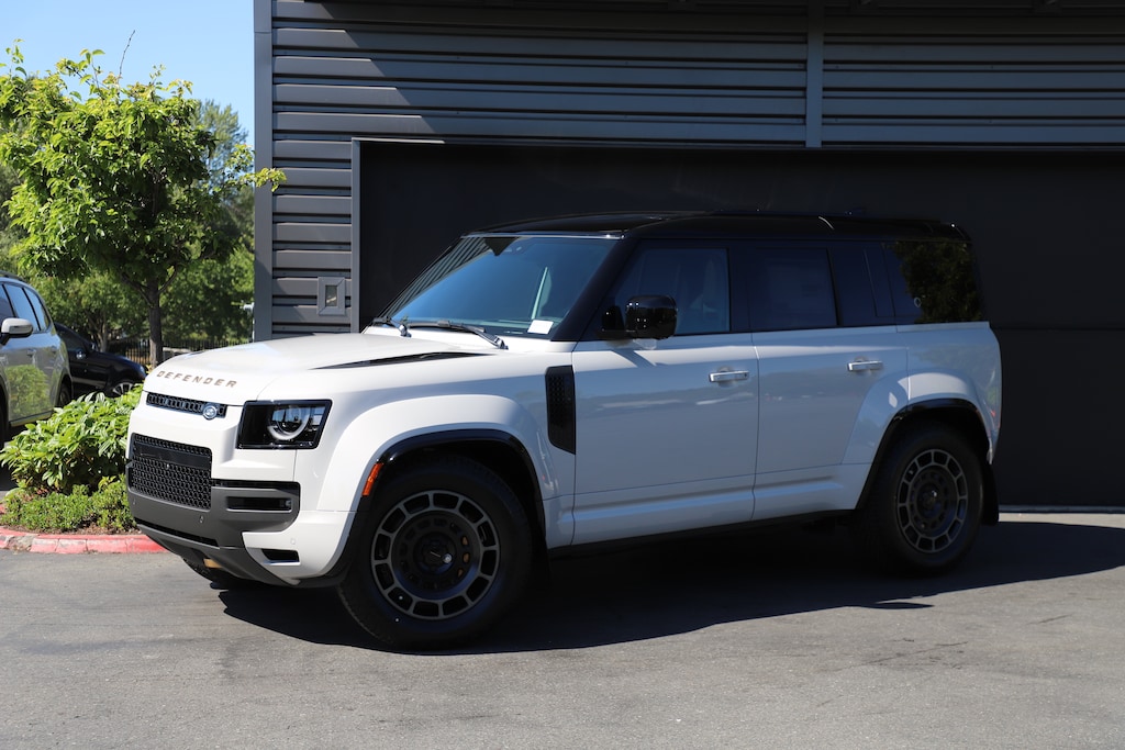 New 2026 Land Rover Defender 110 Octa SUV