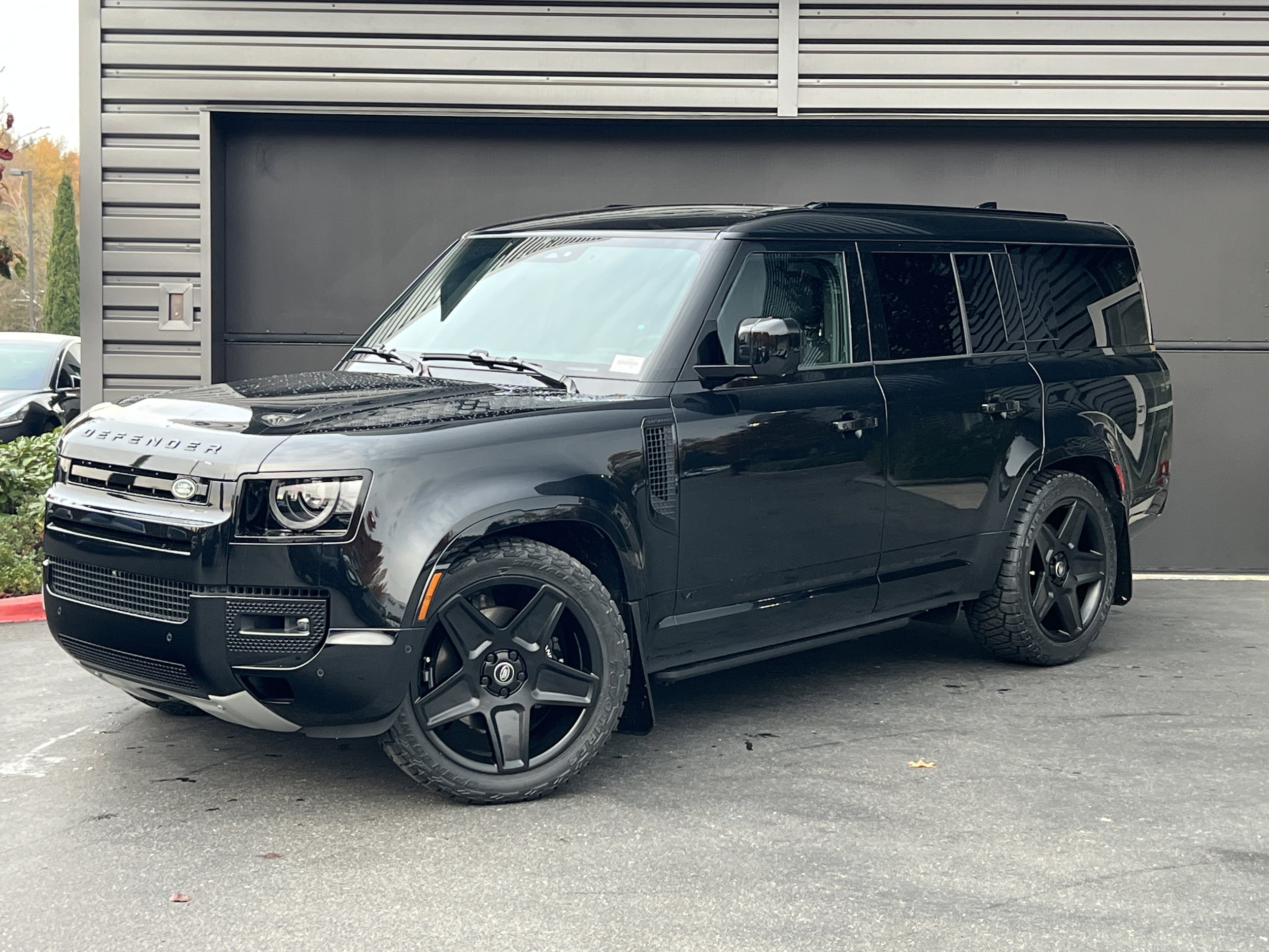 2025 Land Rover Defender