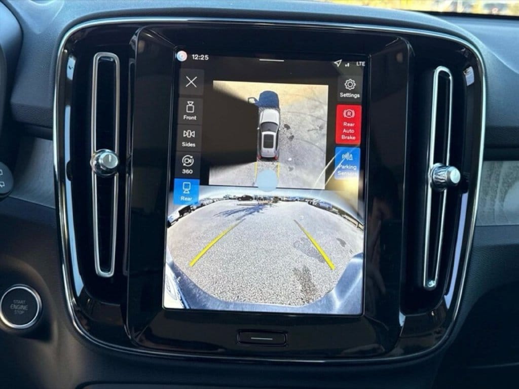 2026 Volvo XC40 Ultra - Photo 21