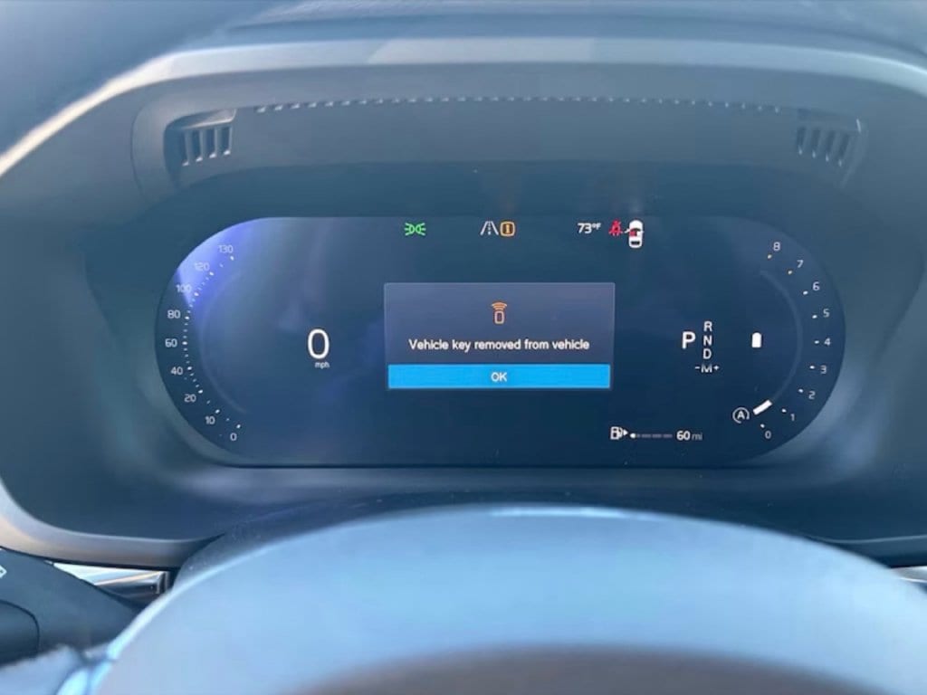 2026 Volvo XC60 Plus - Photo 20