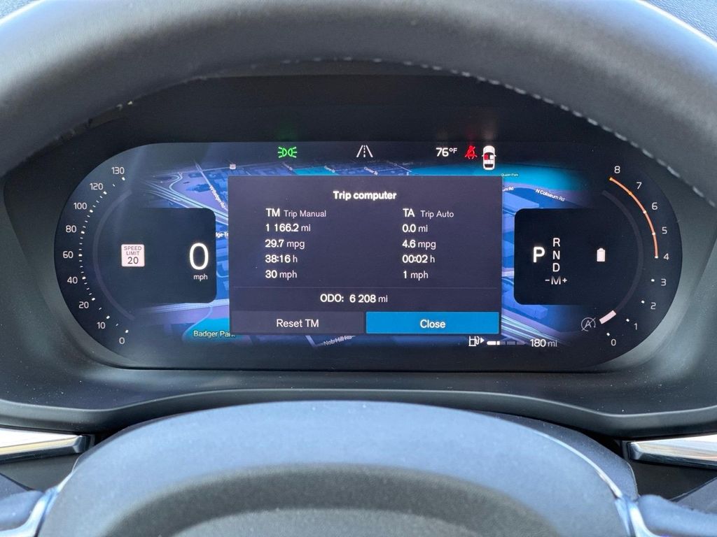 2026 Volvo XC60 Plus - Photo 12