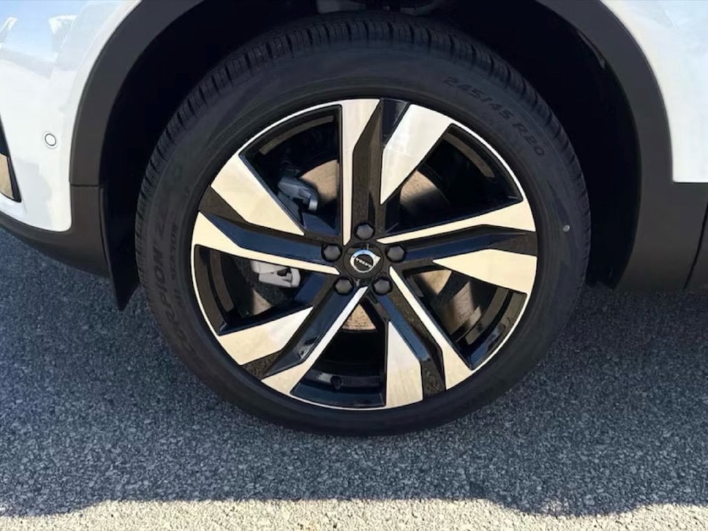 2026 Volvo XC40 Ultra - Photo 10