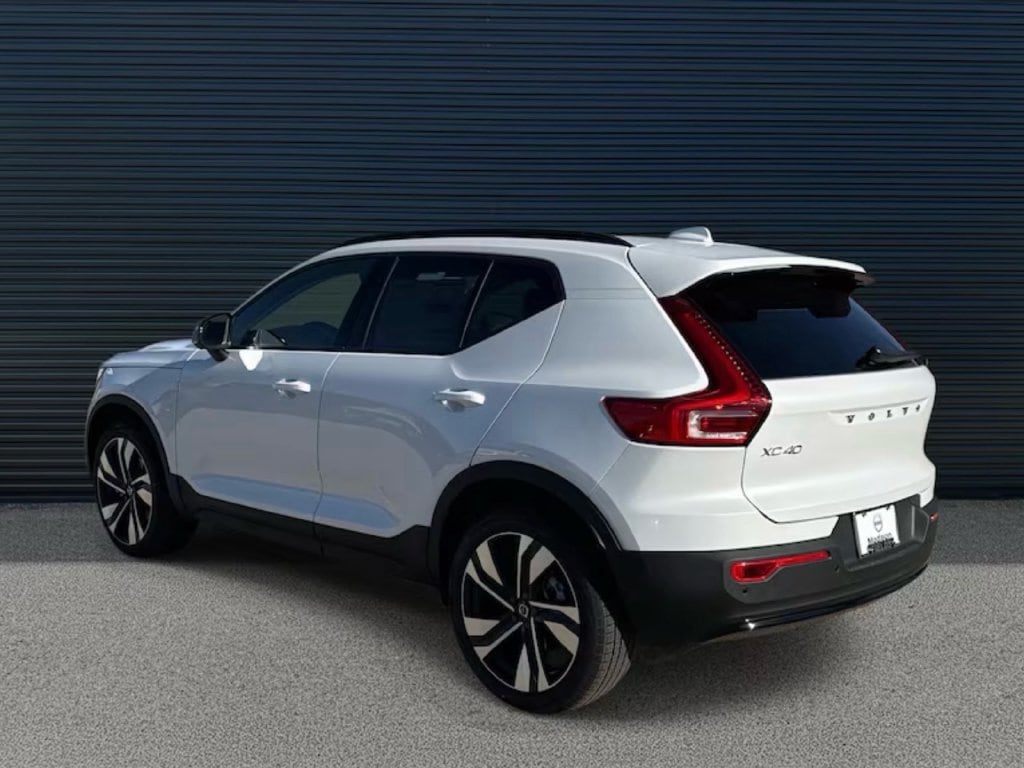 2026 Volvo XC40 Ultra - Photo 7
