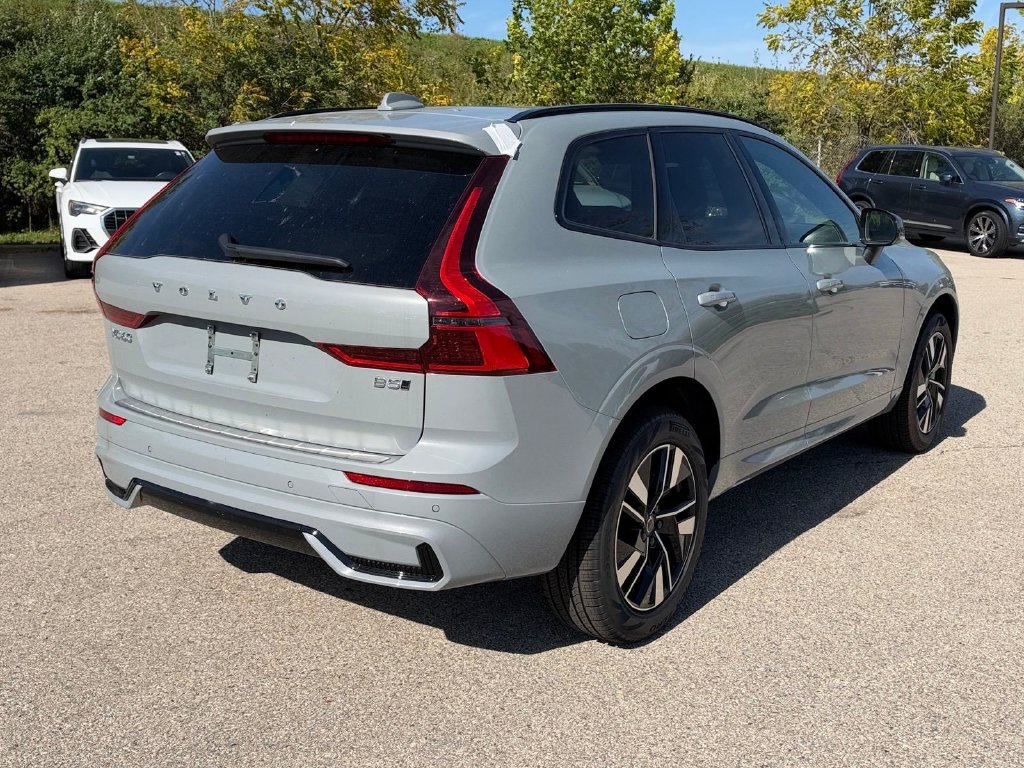 New 2027 Volvo XC60 B5 Core SUV