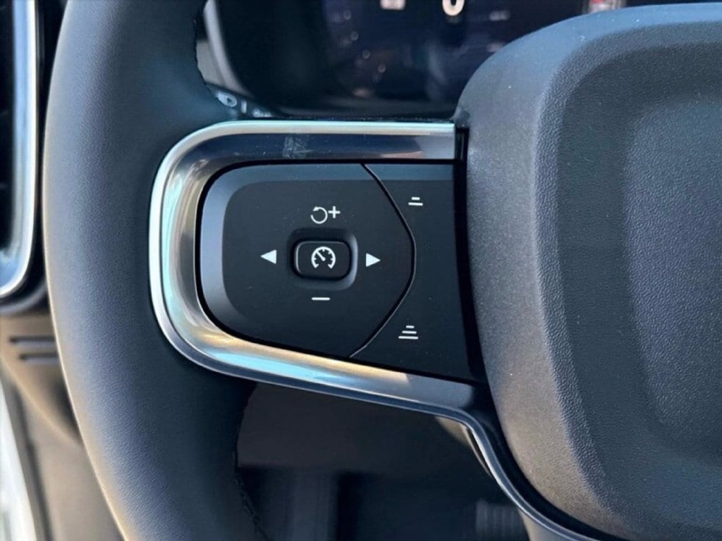 2026 Volvo XC40 Ultra - Photo 27