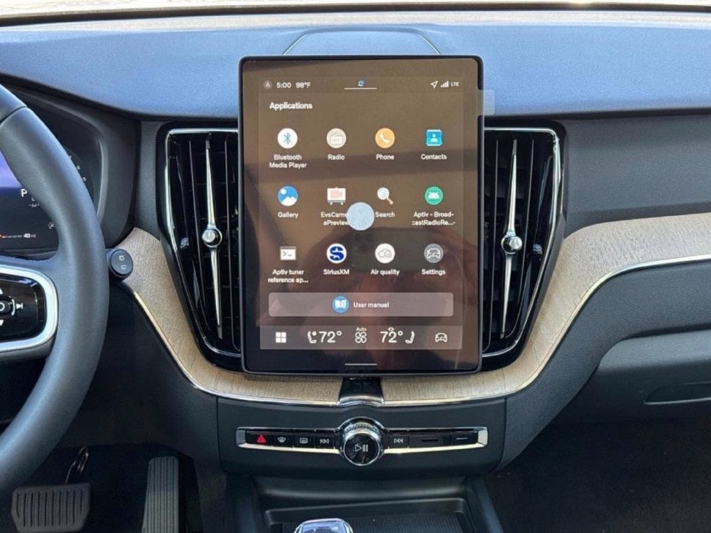 2026 Volvo XC60 Plus - Photo 7